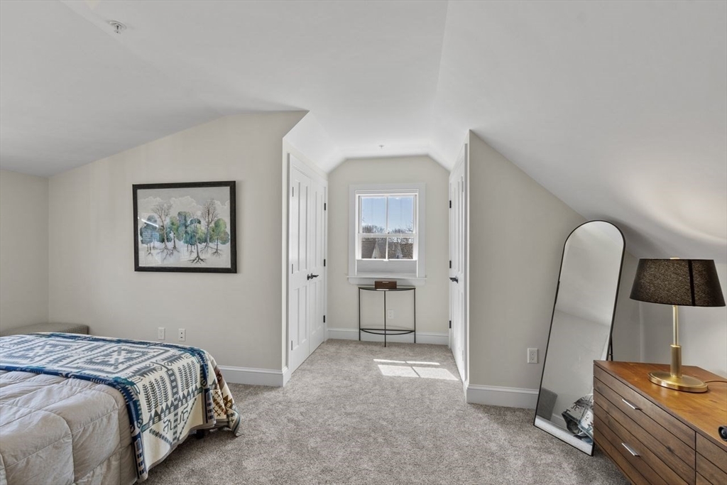 Amesbury, Massachusetts, 01913, United States, 2 Bedrooms Bedrooms, ,2 BathroomsBathrooms,Residential,For Sale,2049079