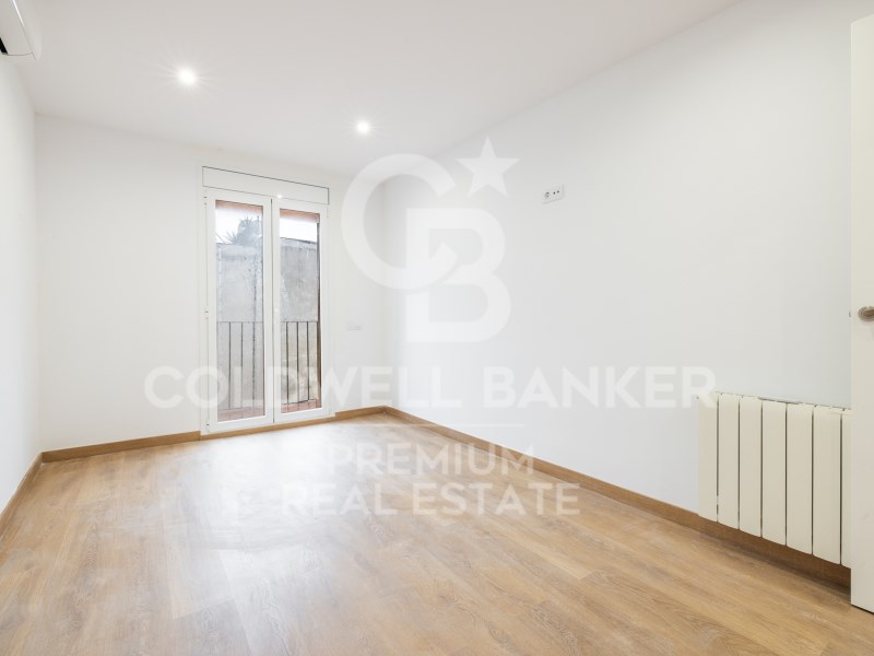 Barcelona Capital, Catalonia, ES, 4 Bedrooms Bedrooms, ,2 BathroomsBathrooms,Residential,For Sale,1752562
