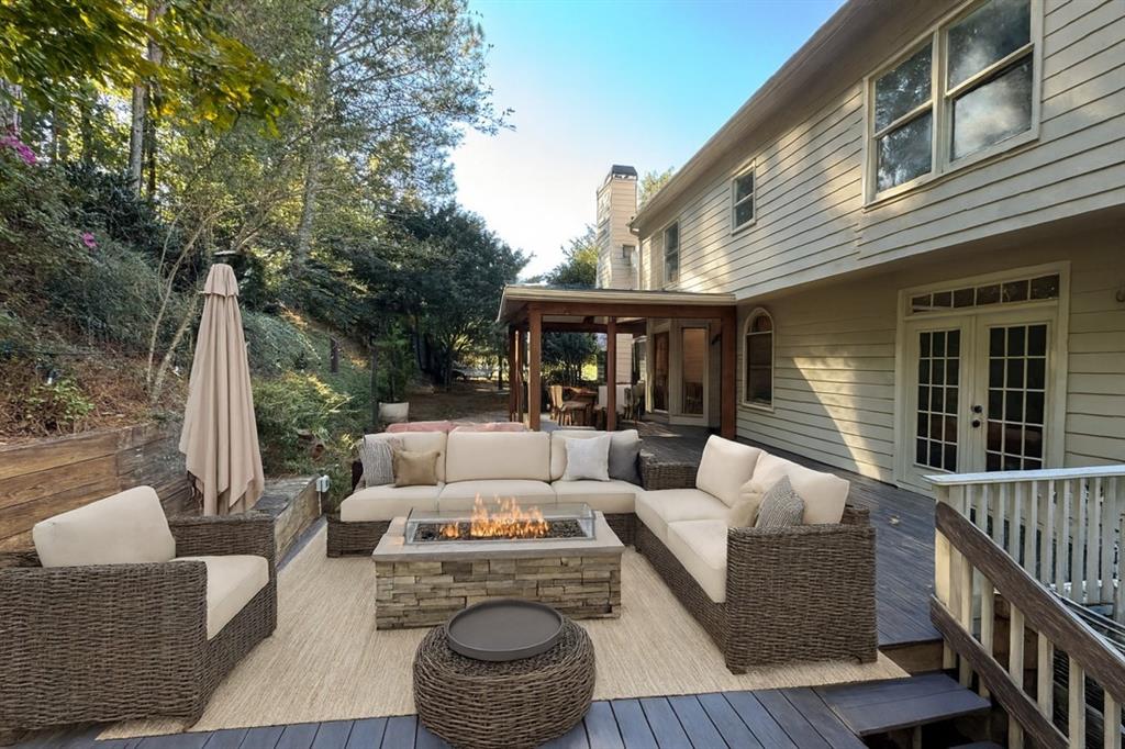 Canton, Georgia, 30115, United States, 6 Bedrooms Bedrooms, ,5 BathroomsBathrooms,Residential,For Sale,1975820