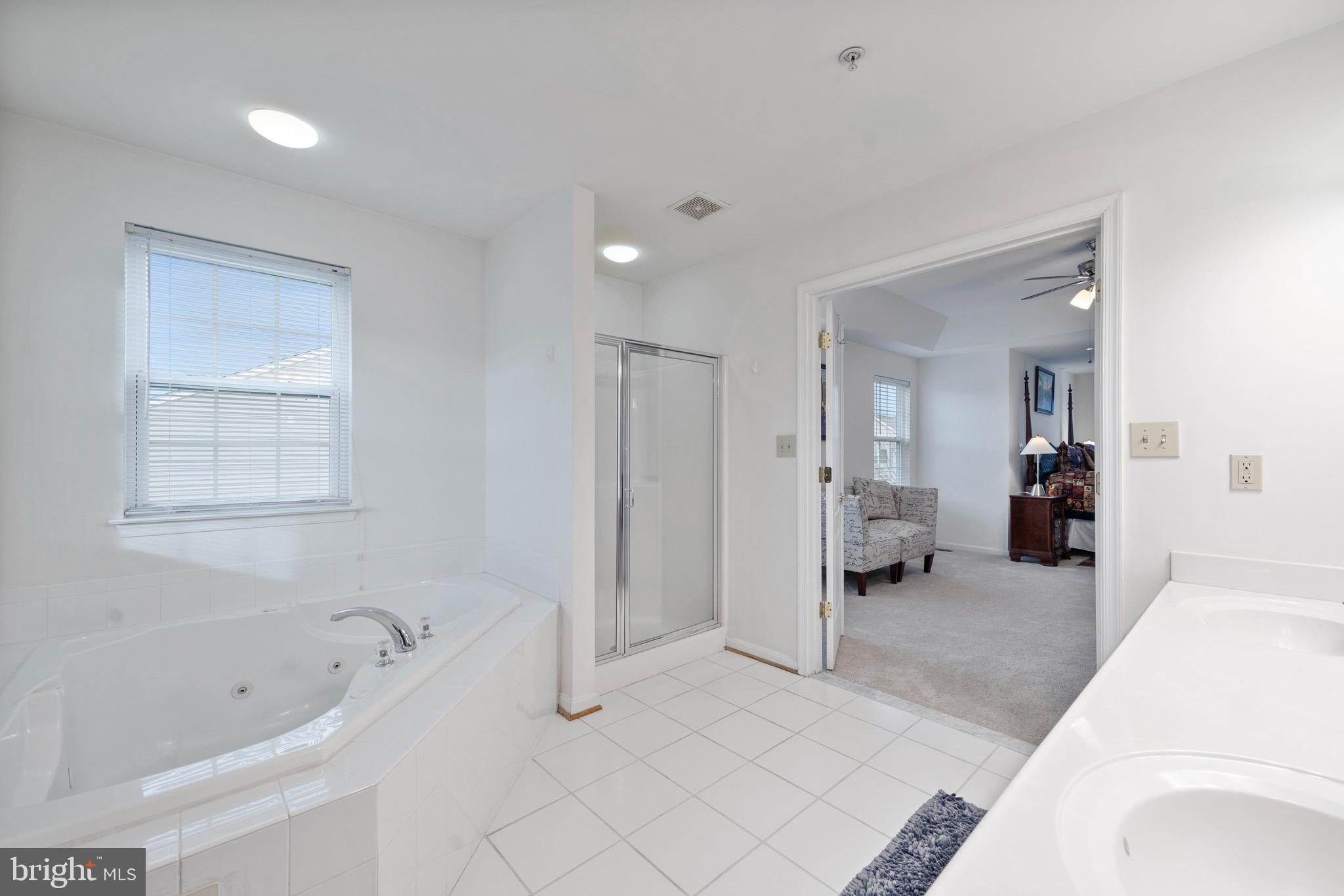 Clinton, Maryland, 20735, United States, 5 Bedrooms Bedrooms, ,4 BathroomsBathrooms,Residential,For Sale,2005759