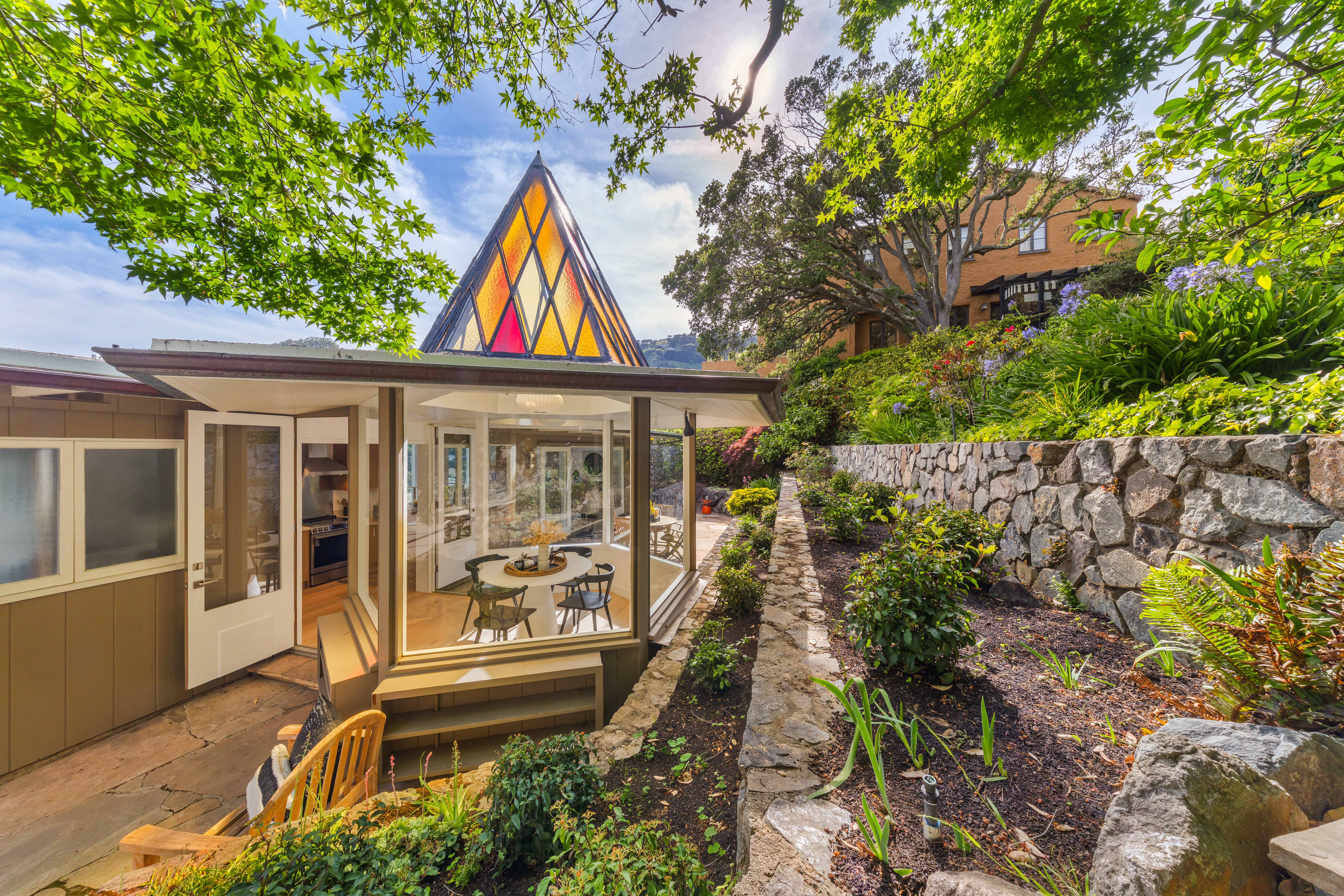  Updated Iconic Sausalito Mid-Century with Unrivaled San Francisco Views - 物件實景