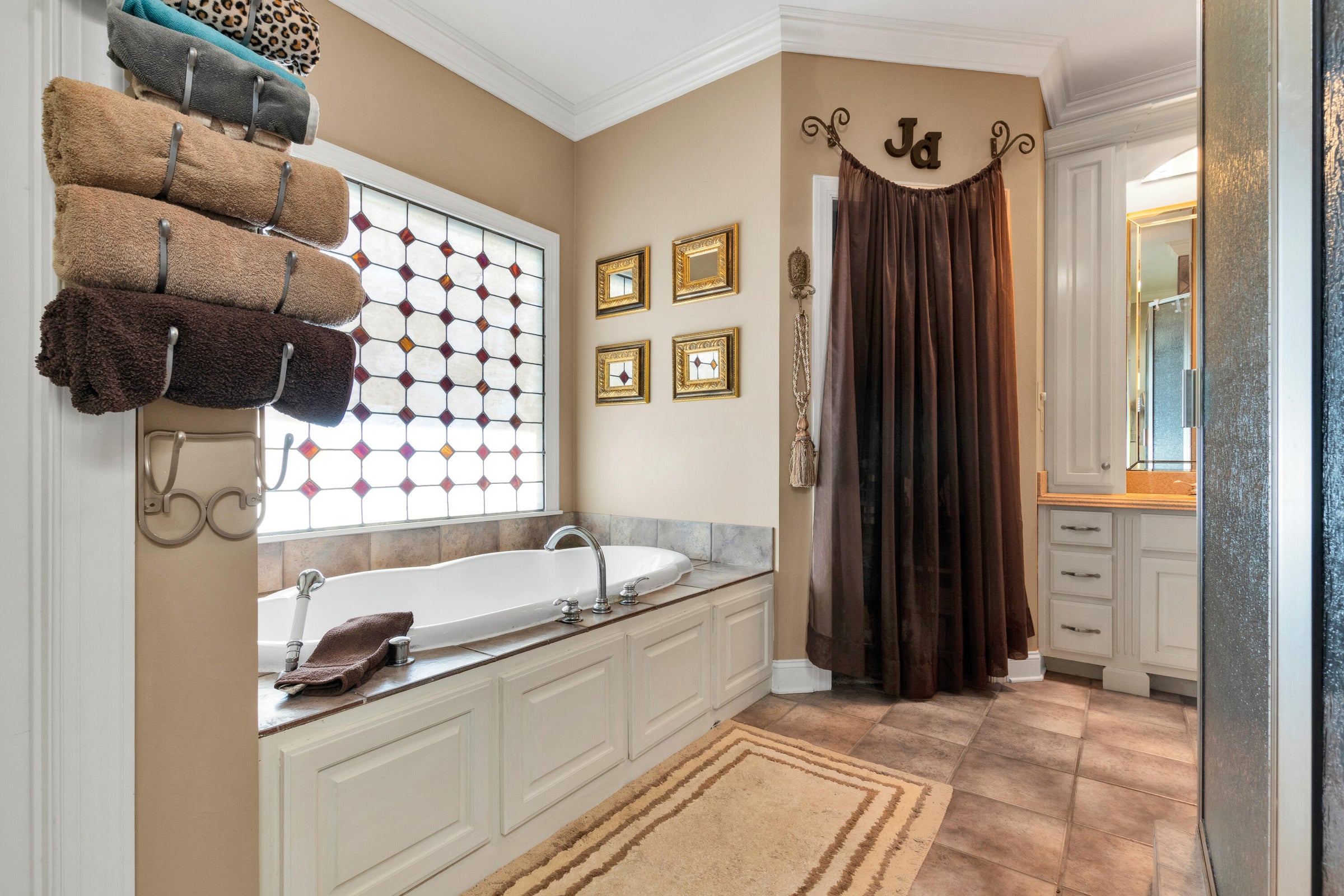 Fulton, Mississippi, 38843, United States, 4 Bedrooms Bedrooms, ,4 BathroomsBathrooms,Residential,For Sale,1976372