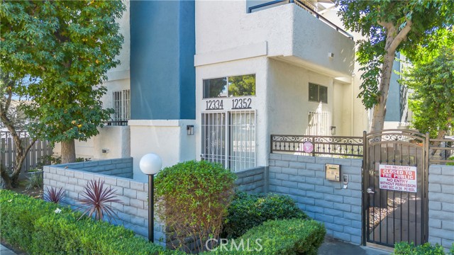 Valley Village, California, 91607, United States, 2 Bedrooms Bedrooms, ,2 BathroomsBathrooms,Residential,For Sale,1989937