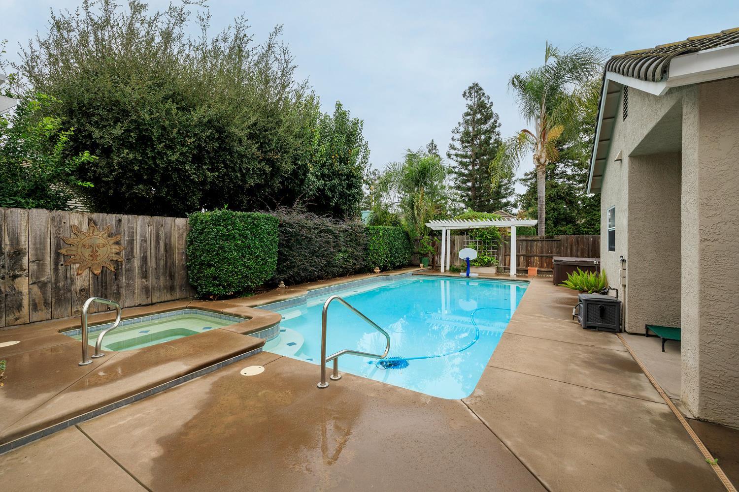 Turlock, California, 95382, United States, 4 Bedrooms Bedrooms, ,2 BathroomsBathrooms,Residential,For Sale,1987416