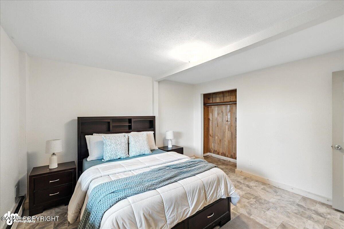 Kenai, Alaska, 99611, United States, 3 Bedrooms Bedrooms, ,2 BathroomsBathrooms,Residential,For Sale,1977033