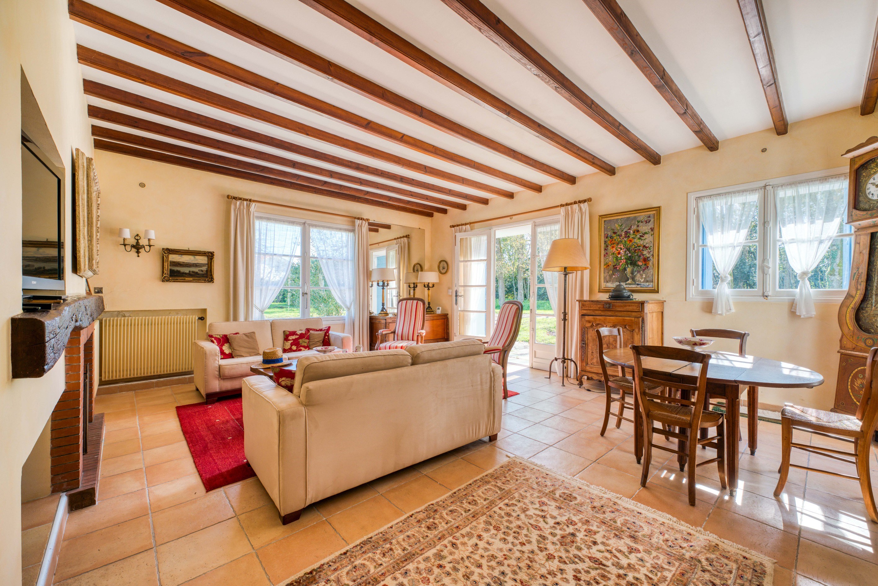  ELEGANT CHARACTER FARMHOUSE WITH INDEPENDENT HOUSE RENTED YEAR-ROUND ON EXPANSI… - 物件實景