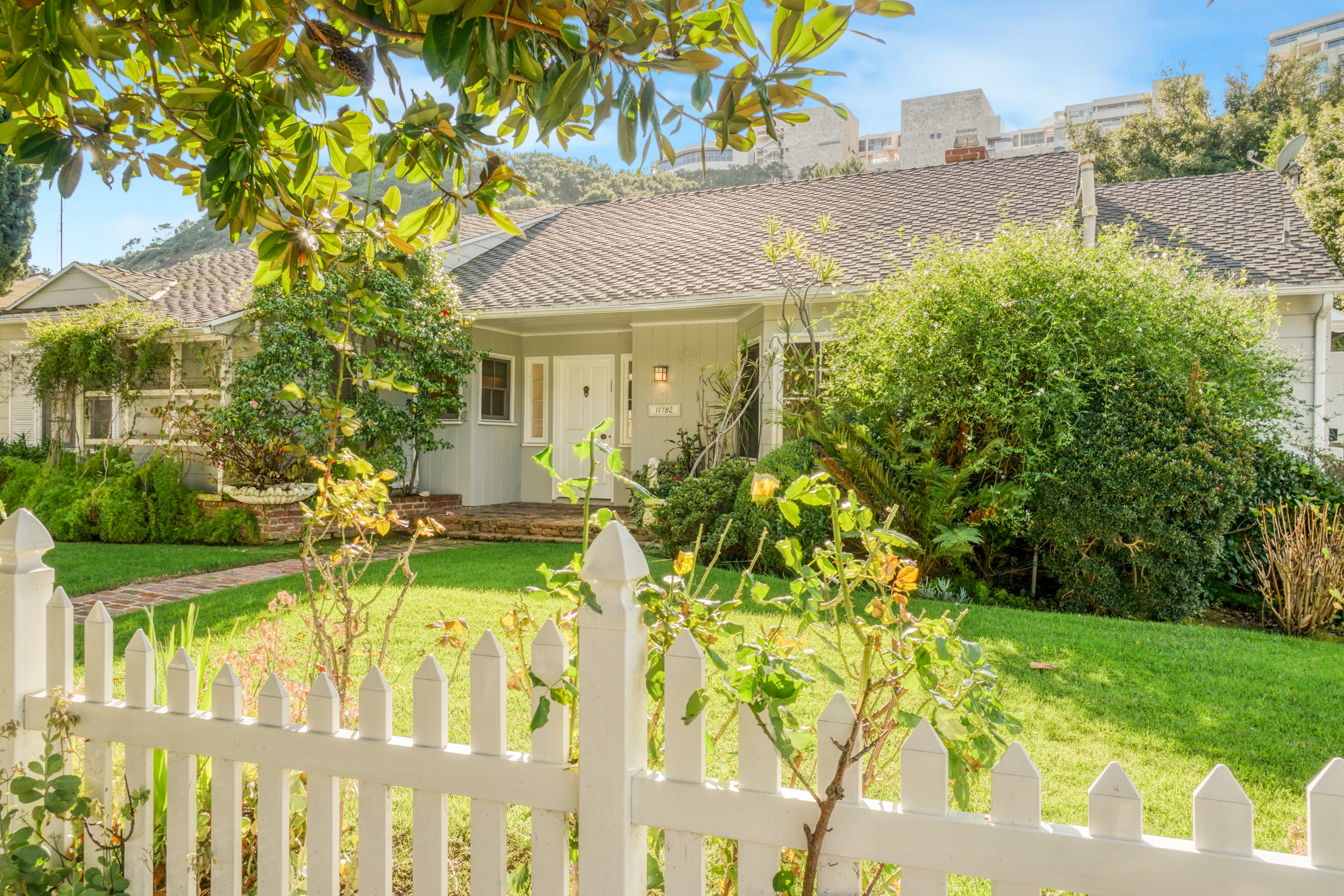  11782 Bellagio Road - 物件實景