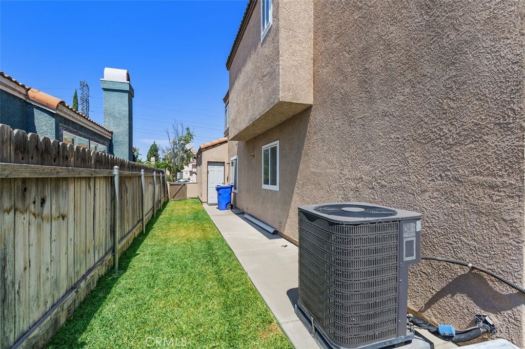 Fontana, California, 92337, United States, 4 Bedrooms Bedrooms, ,3 BathroomsBathrooms,Residential,For Sale,1926621