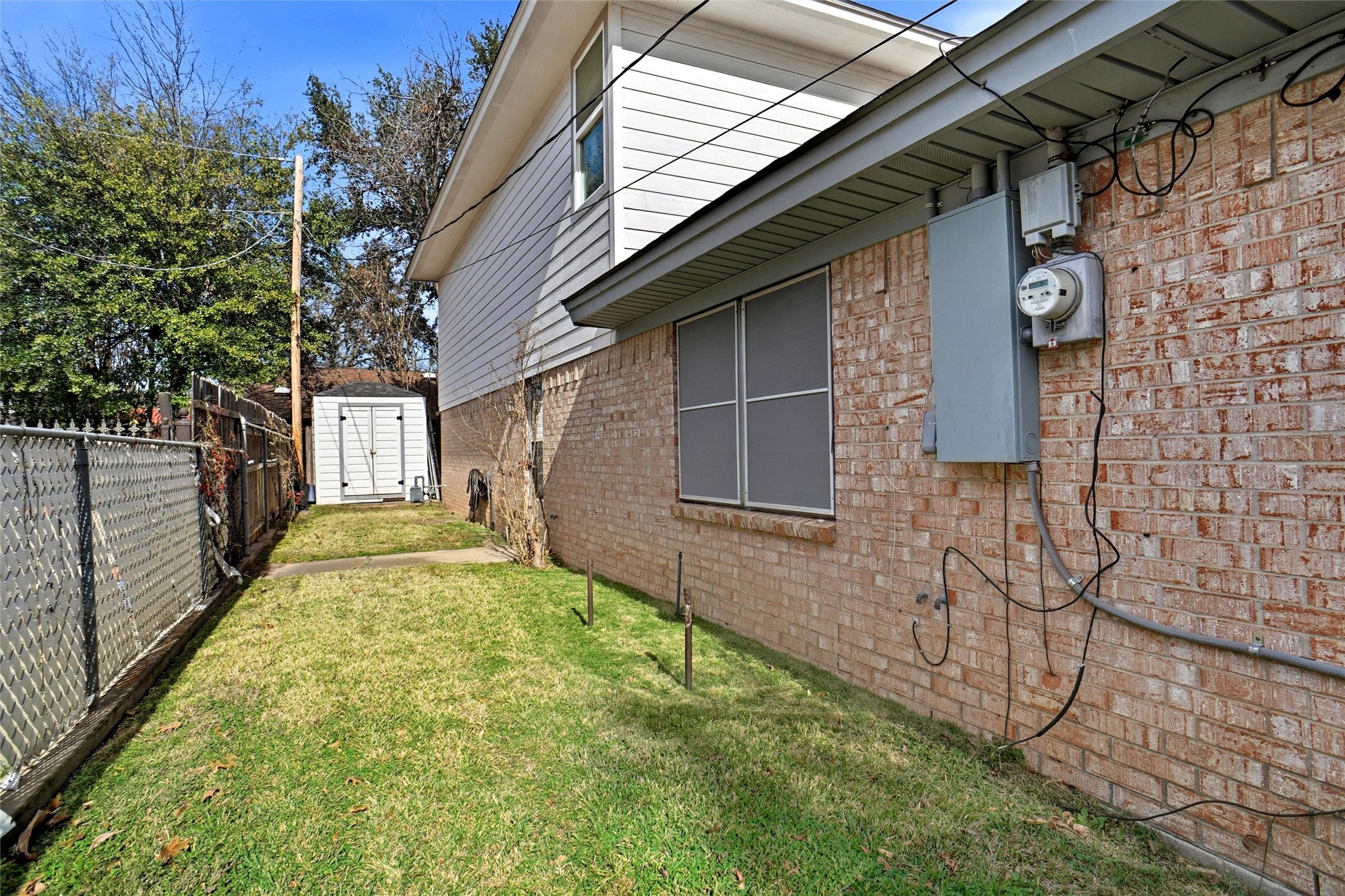 Hurst, Texas, 76054, United States, 4 Bedrooms Bedrooms, ,3 BathroomsBathrooms,Residential,For Sale,2024676