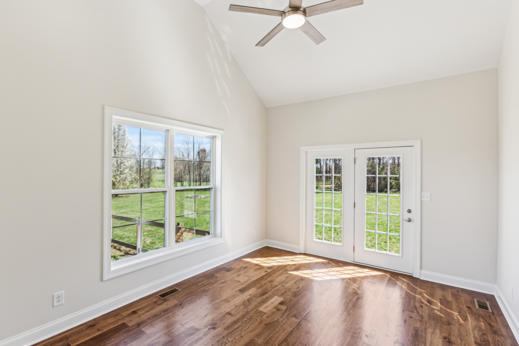 Cedar Hill, Tennessee, 37032, United States, 4 Bedrooms Bedrooms, ,4 BathroomsBathrooms,Residential,For Sale,1899729