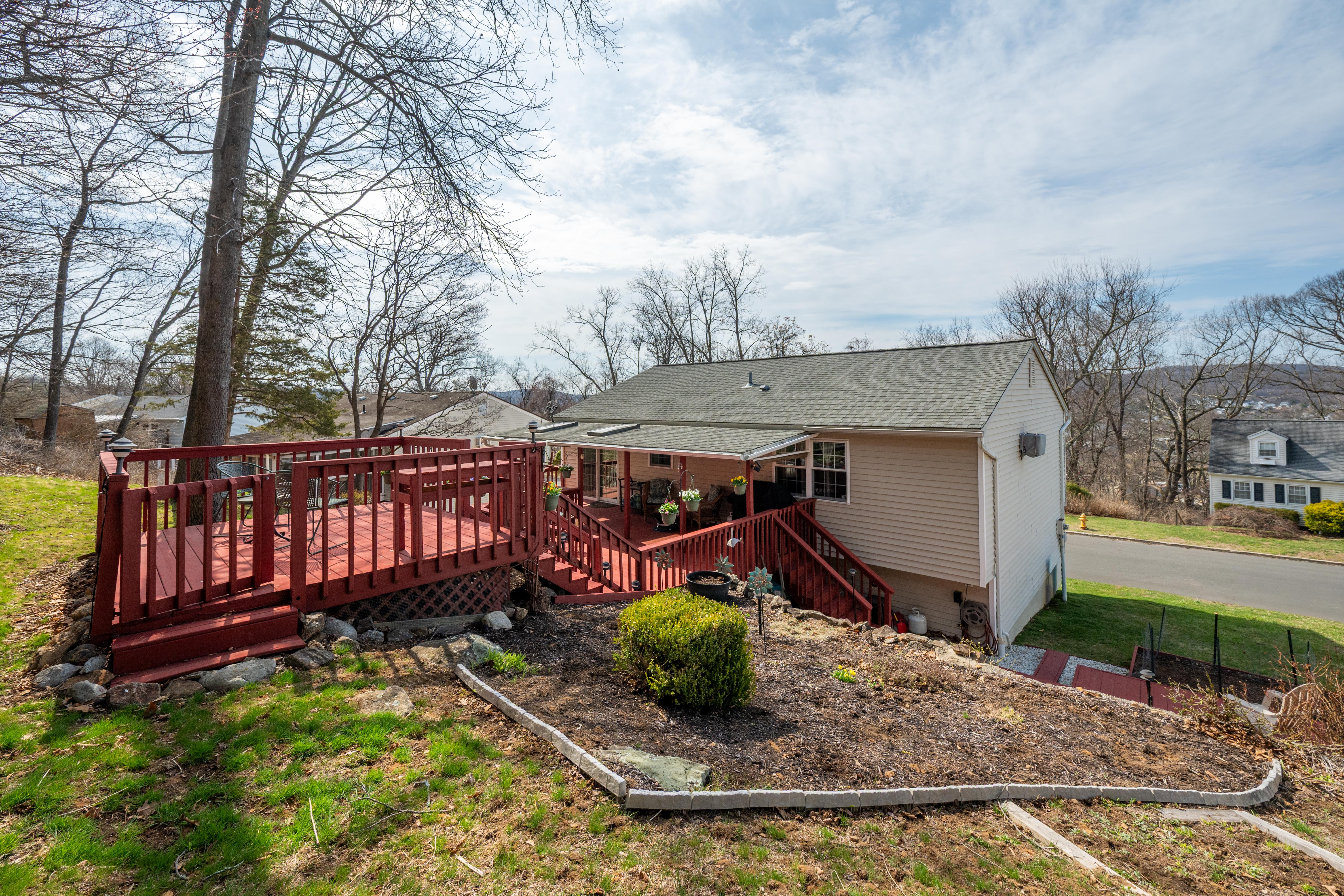  Beautifully Maintained Home - 物件實景