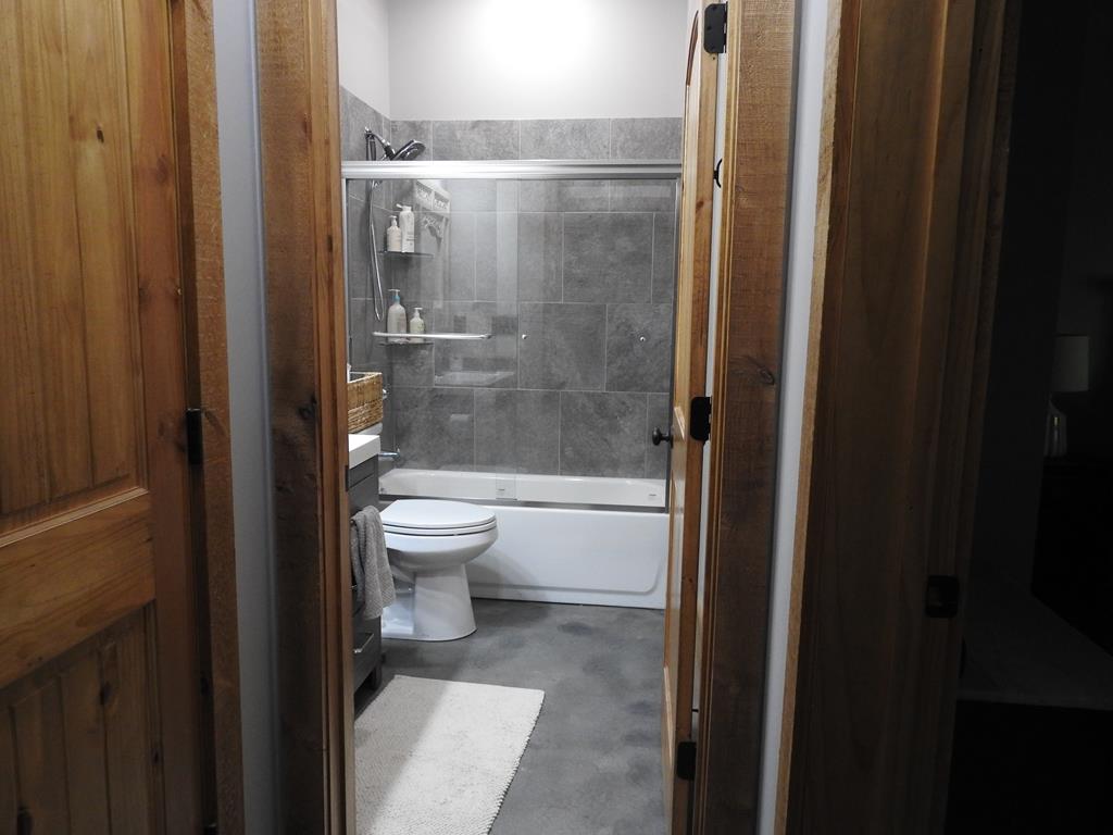 Morganton, Georgia, 30560, United States, 4 Bedrooms Bedrooms, ,4 BathroomsBathrooms,Residential,For Sale,1859082