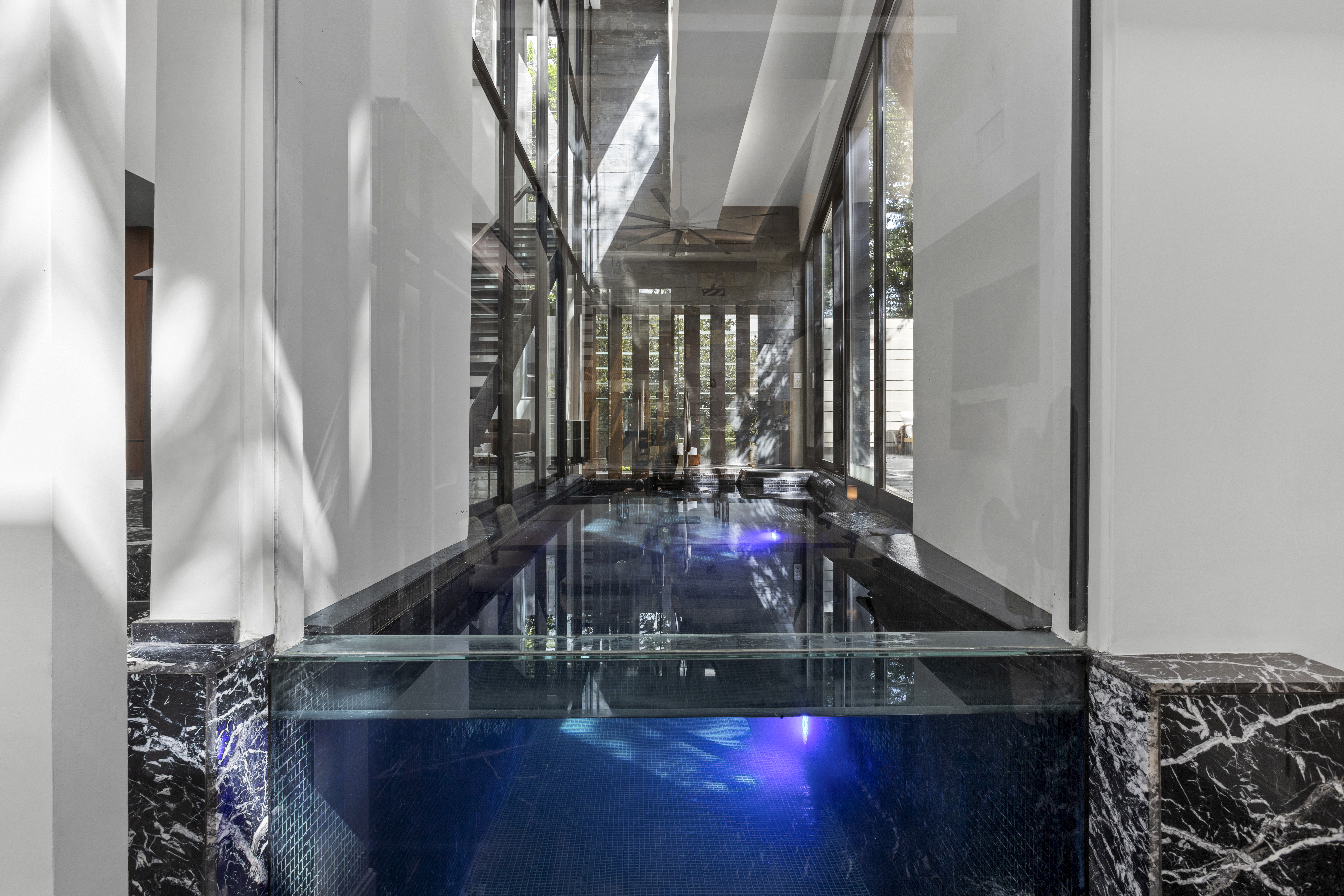  Architectural Masterpiece in Oak Hills - 物件實景