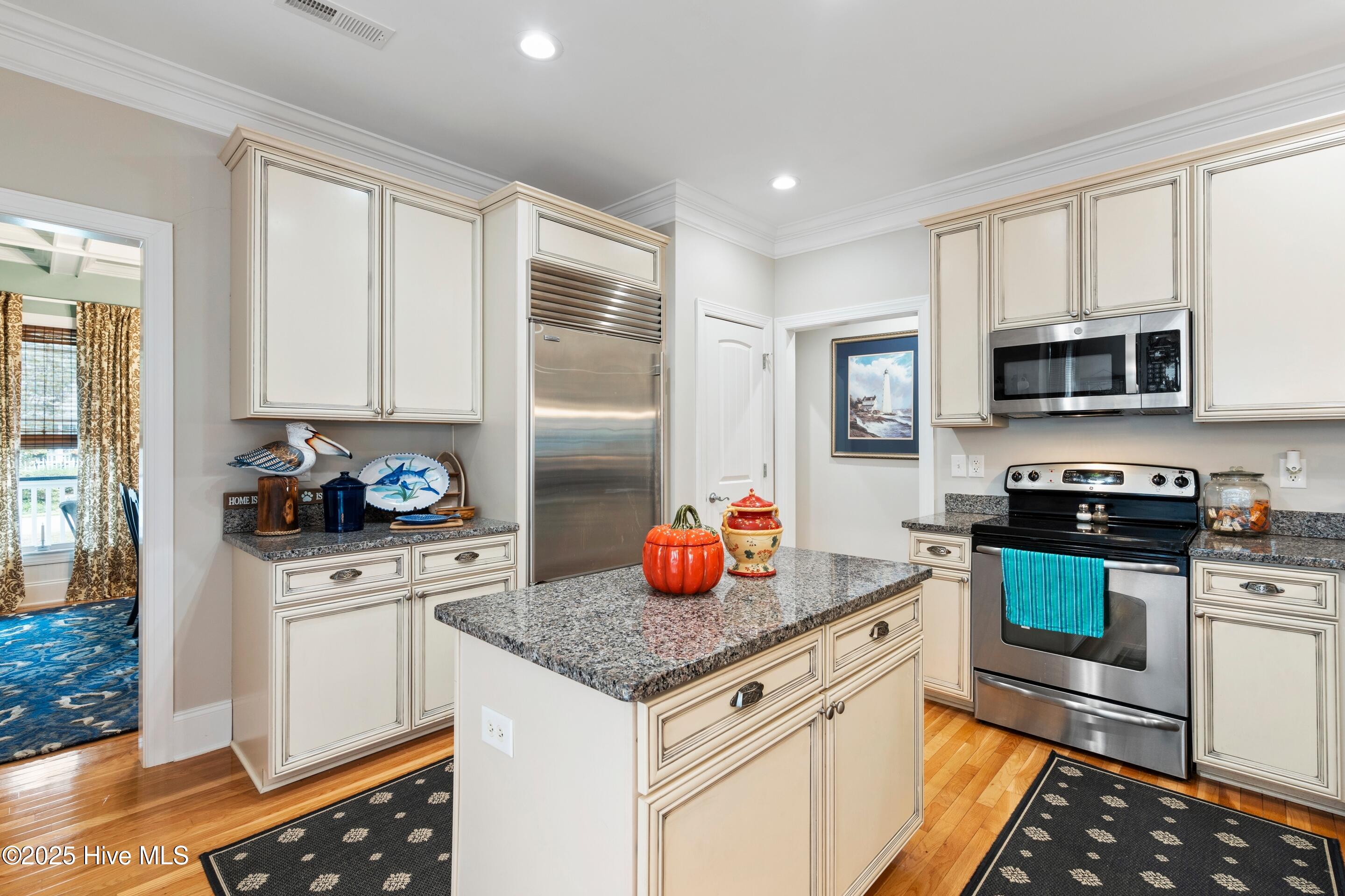 Southport, North Carolina, 28461, United States, 4 Bedrooms Bedrooms, ,4 BathroomsBathrooms,Residential,For Sale,1925893