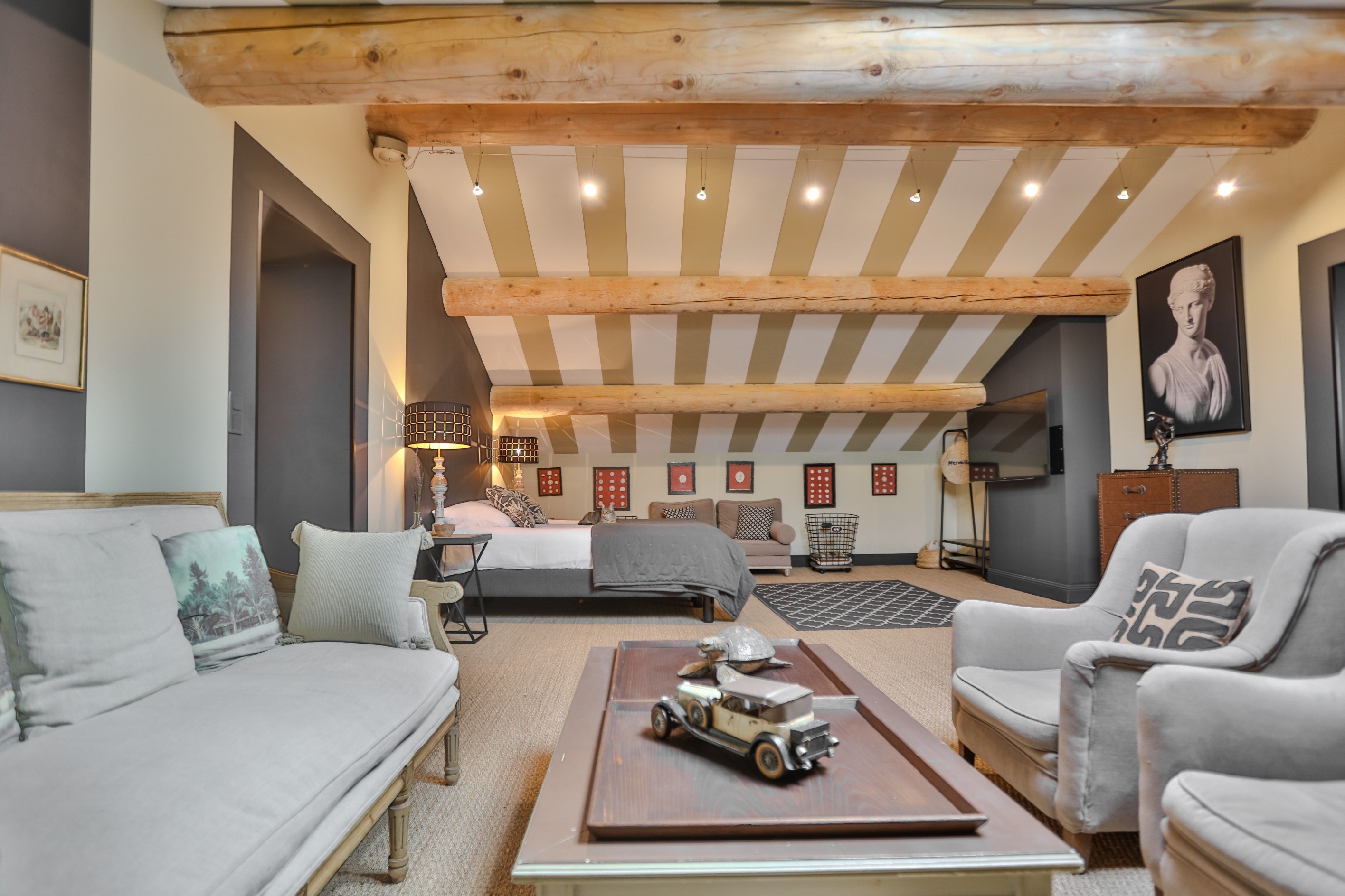  Elegant Provençal farmhouse with swimming pool – A lifestyle between the Alpill… - 物件實景
