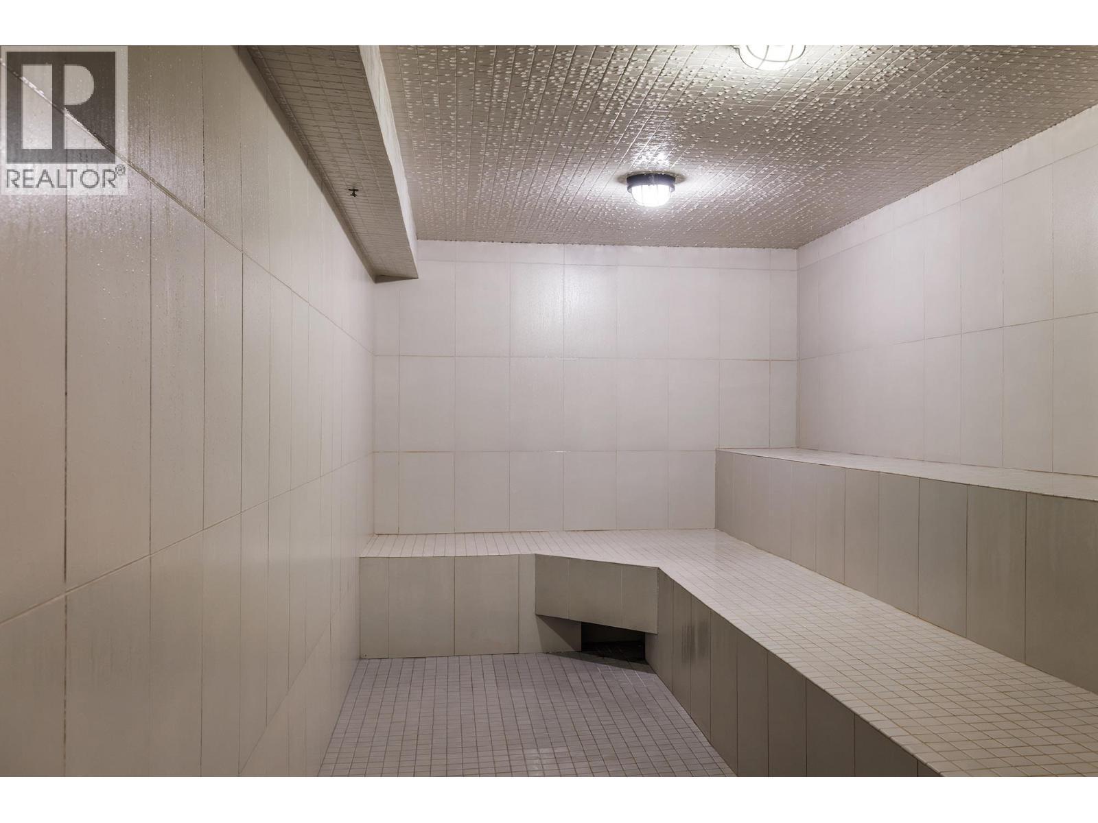 KELOWNA, British Columbia, V1Y 9W1, CA, 2 Bedrooms Bedrooms, ,2 BathroomsBathrooms,Residential,For Sale,1961456