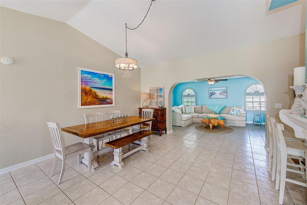 Largo, Florida, 33773, United States, 3 Bedrooms Bedrooms, ,2 BathroomsBathrooms,Residential,For Sale,1939430