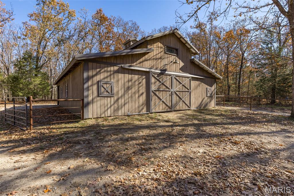 Farmington, Missouri, 63640, United States, 3 Bedrooms Bedrooms, ,4 BathroomsBathrooms,Residential,For Sale,1991980