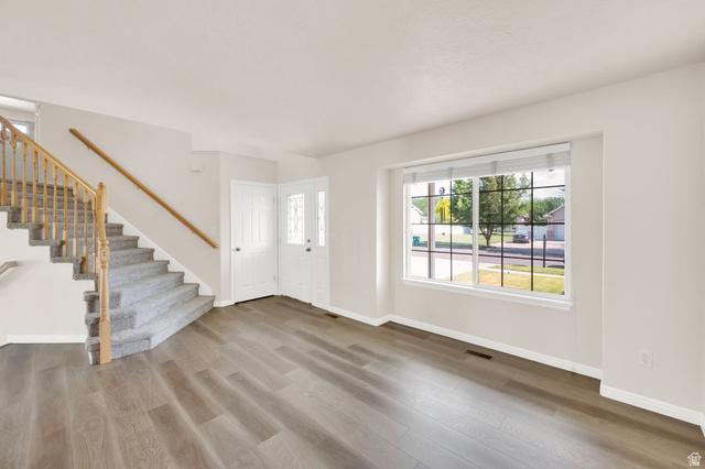 Layton, Utah, 84041, United States, 5 Bedrooms Bedrooms, ,4 BathroomsBathrooms,Residential,For Sale,2048910