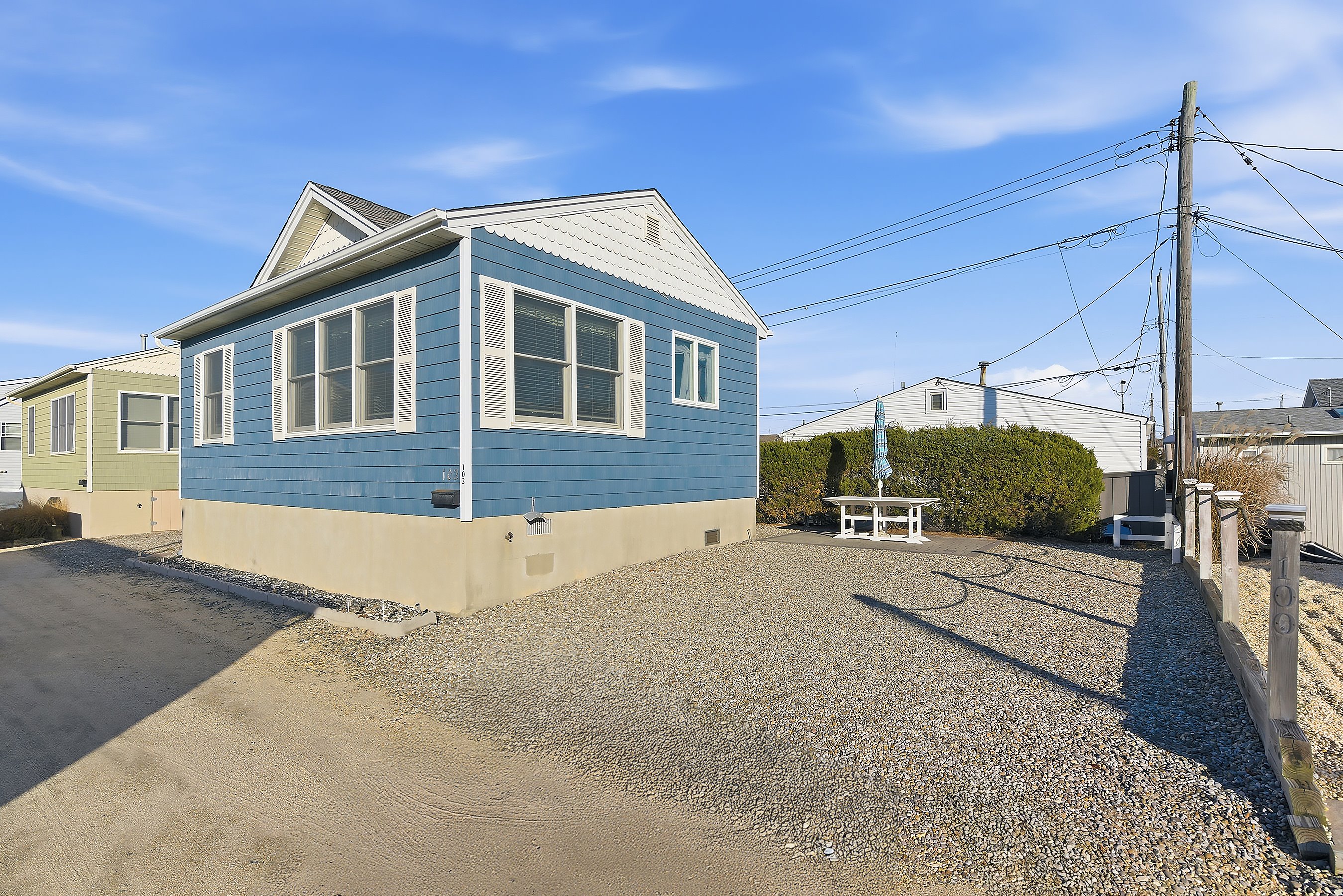 Lavallette, New Jersey, 08735, United States, 2 Bedrooms Bedrooms, ,2 BathroomsBathrooms,Residential,For Sale,2001933