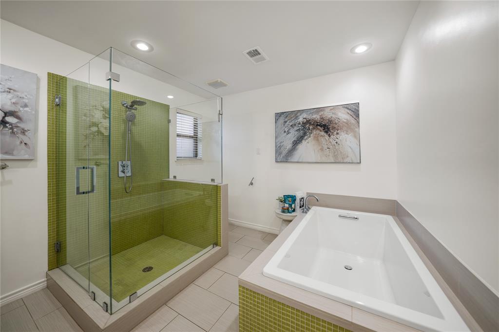 Dallas, Texas, 75248, United States, 3 Bedrooms Bedrooms, ,3 BathroomsBathrooms,Residential,For Sale,1971197