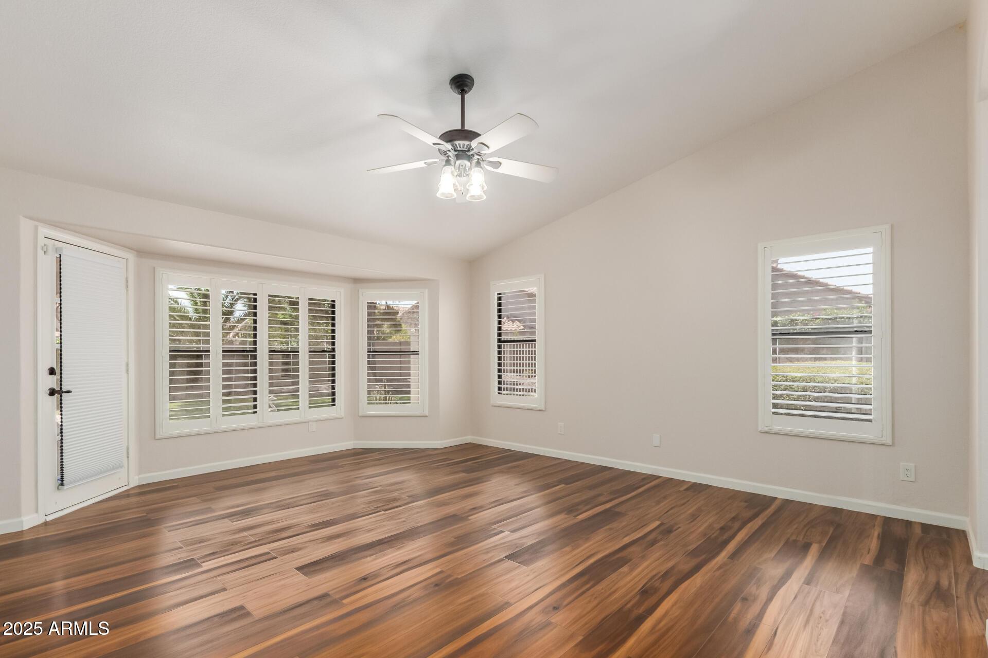 Gilbert, Arizona, 85233, United States, 4 Bedrooms Bedrooms, ,2 BathroomsBathrooms,Residential,For Sale,1983748