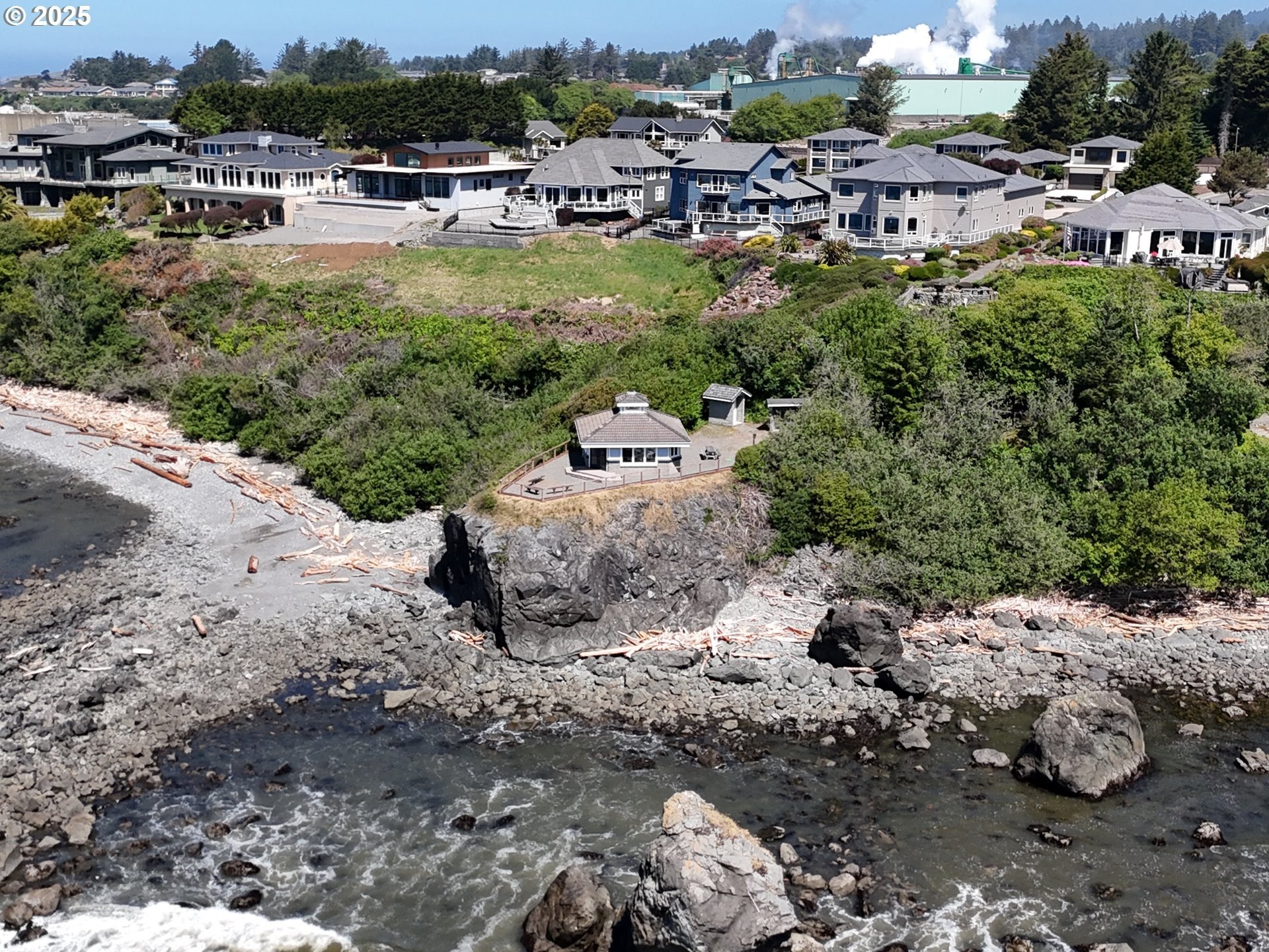 Brookings, Oregon, 97415, United States, 3 Bedrooms Bedrooms, ,2 BathroomsBathrooms,Residential,For Sale,1977623