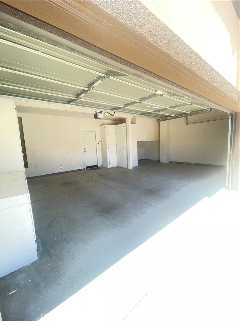 Hesperia, California, 92344, United States, 4 Bedrooms Bedrooms, ,3 BathroomsBathrooms,Residential,For Sale,2036953