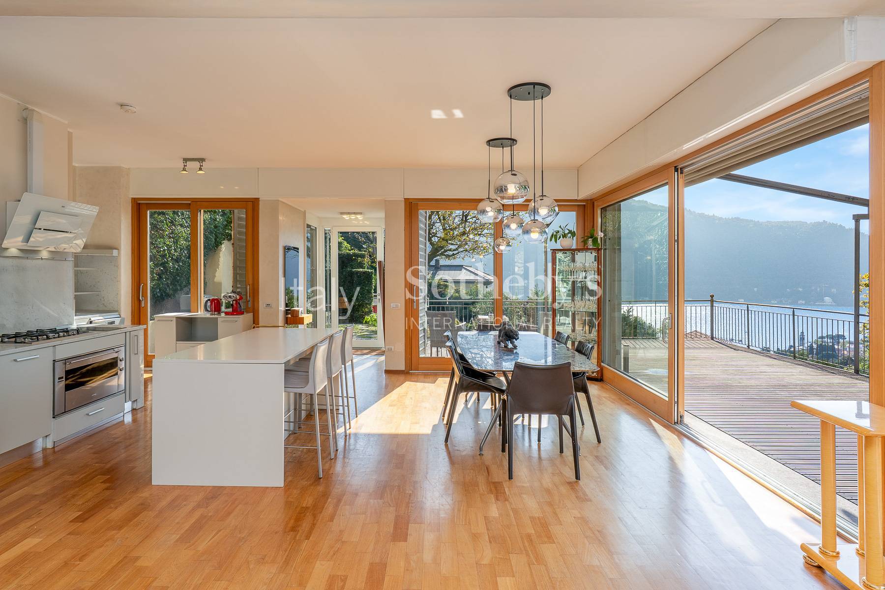  Contemporary Apartment with Breathtaking Lake View - 物件實景
