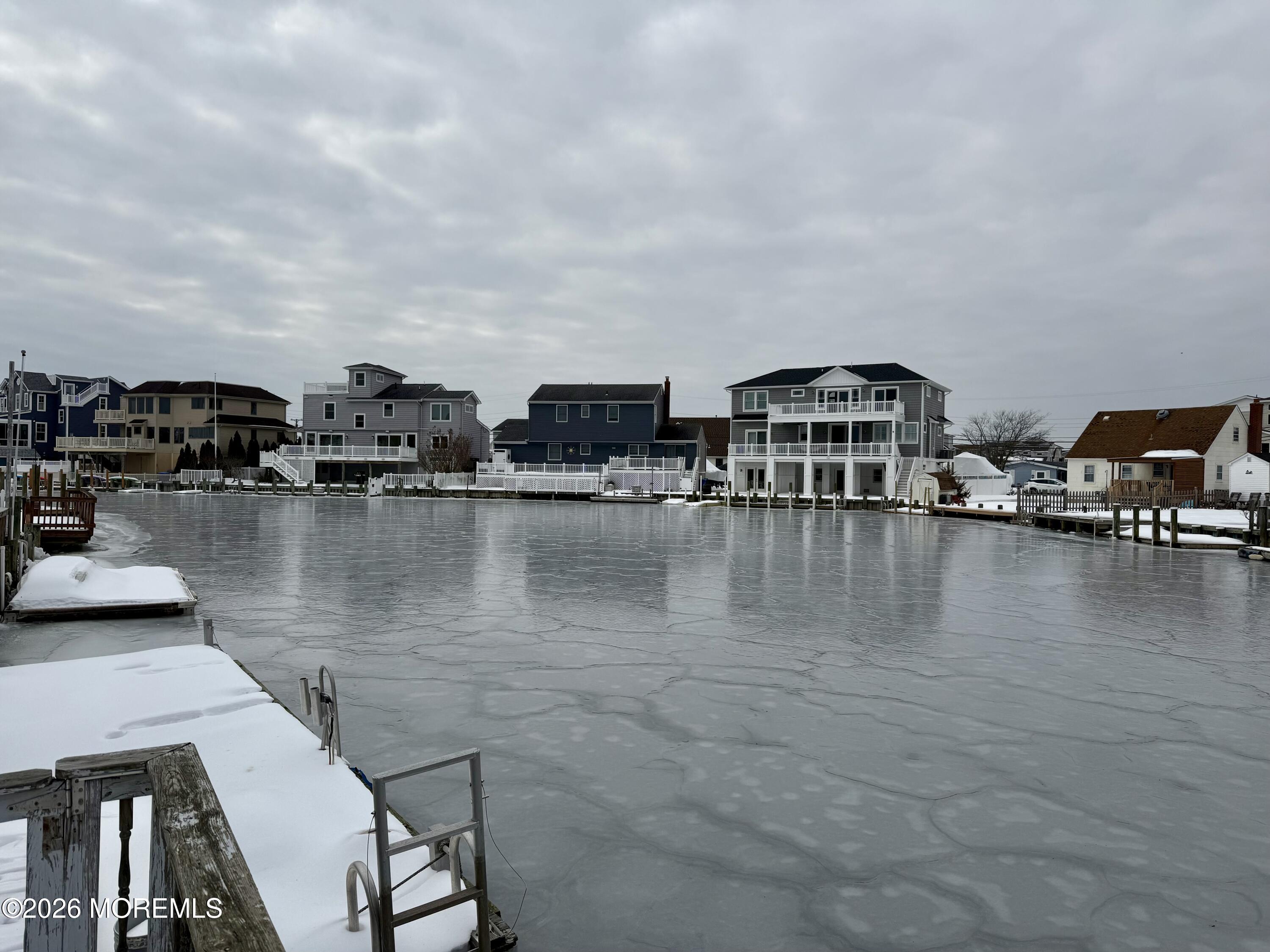 Manahawkin, New Jersey, 08050, United States, 3 Bedrooms Bedrooms, ,2 BathroomsBathrooms,Residential,For Sale,2015902