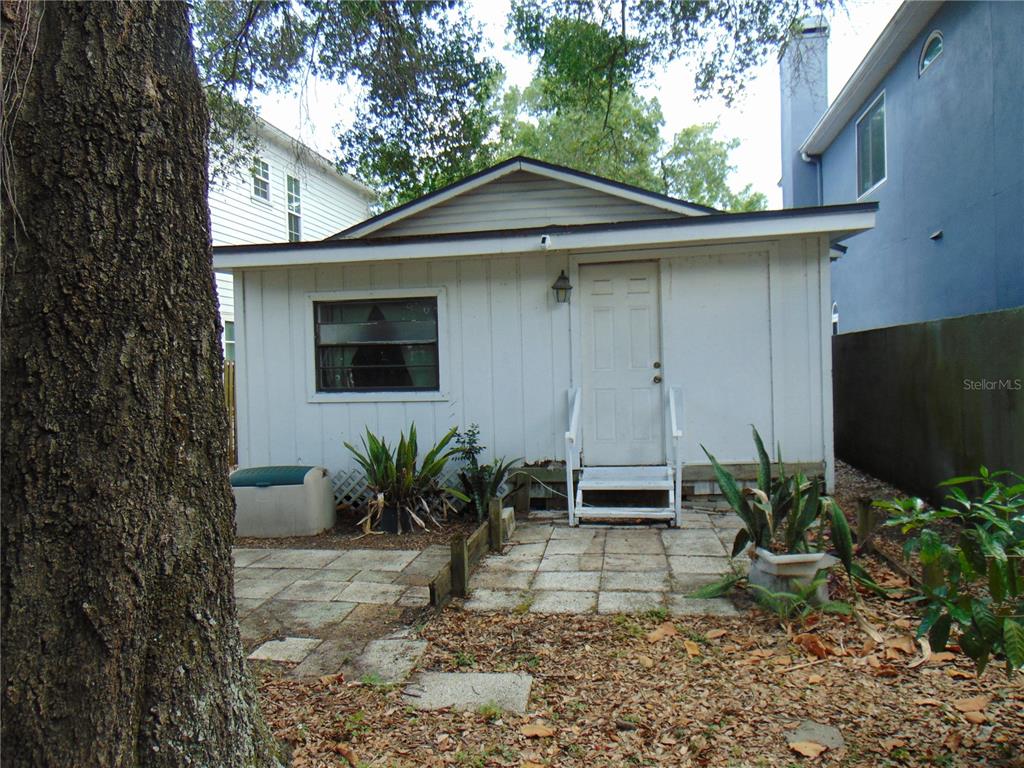 Tampa, Florida, 33606, United States, 2 Bedrooms Bedrooms, ,1 BathroomBathrooms,Residential,For Sale,1980089