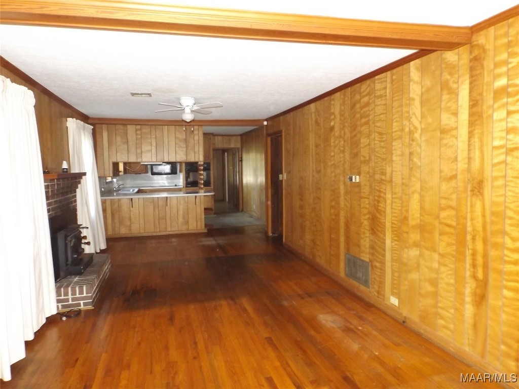 Deatsville, Alabama, 36022, United States, 3 Bedrooms Bedrooms, ,2 BathroomsBathrooms,Residential,For Sale,1834552