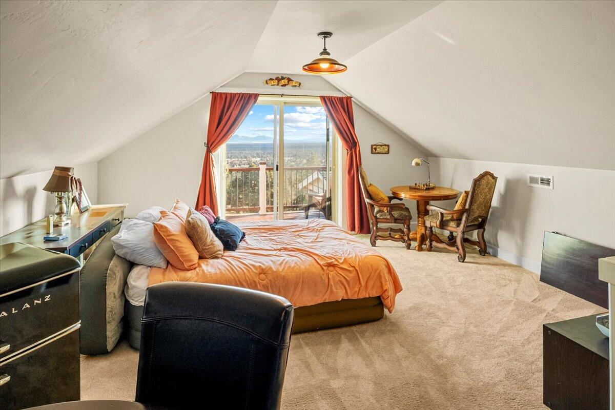 Bend, Oregon, 97703, United States, 3 Bedrooms Bedrooms, ,2 BathroomsBathrooms,Residential,For Sale,2005740