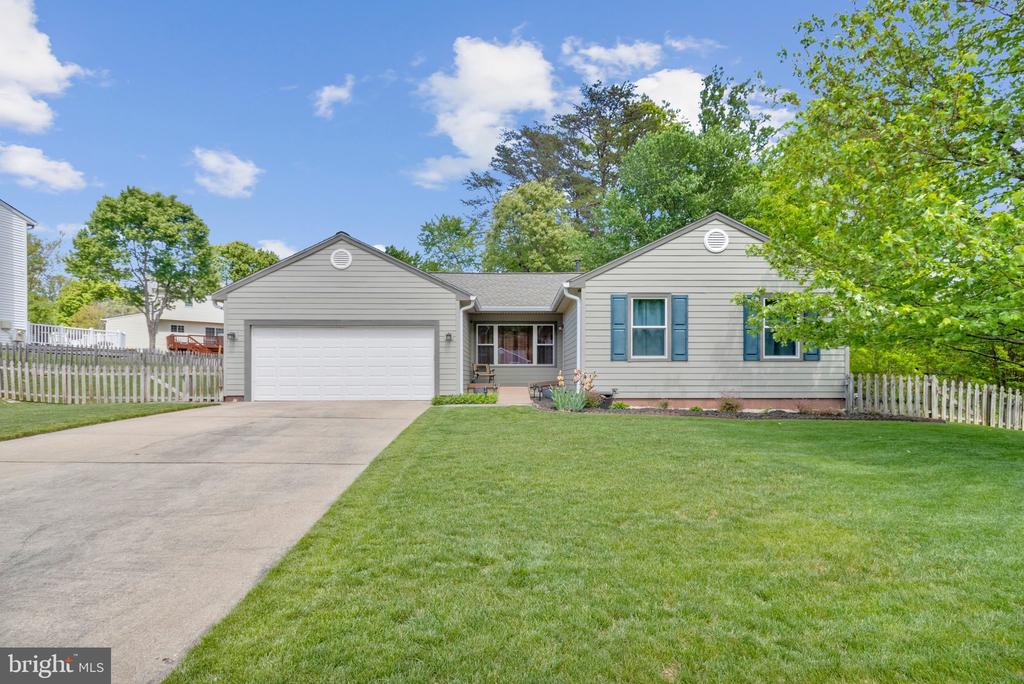 Burke, Virginia, 22015, United States, 3 Bedrooms Bedrooms, ,3 BathroomsBathrooms,Residential,For Sale,2049258