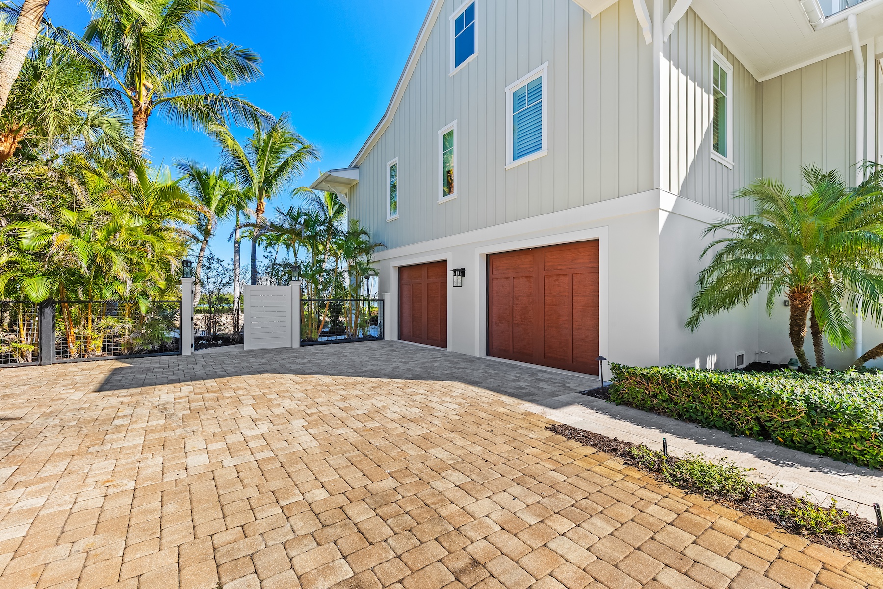  4070 Loomis Avenue - 物件實景
