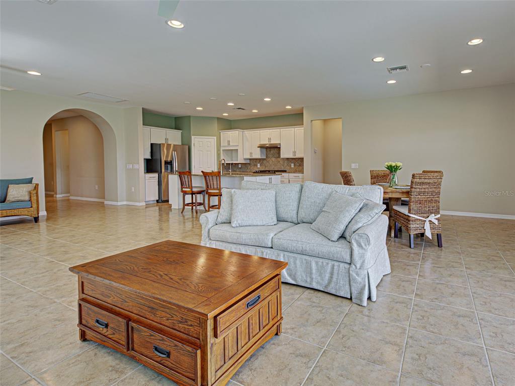 Venice, Florida, 34293, United States, 2 Bedrooms Bedrooms, ,2 BathroomsBathrooms,Residential,For Sale,1933036