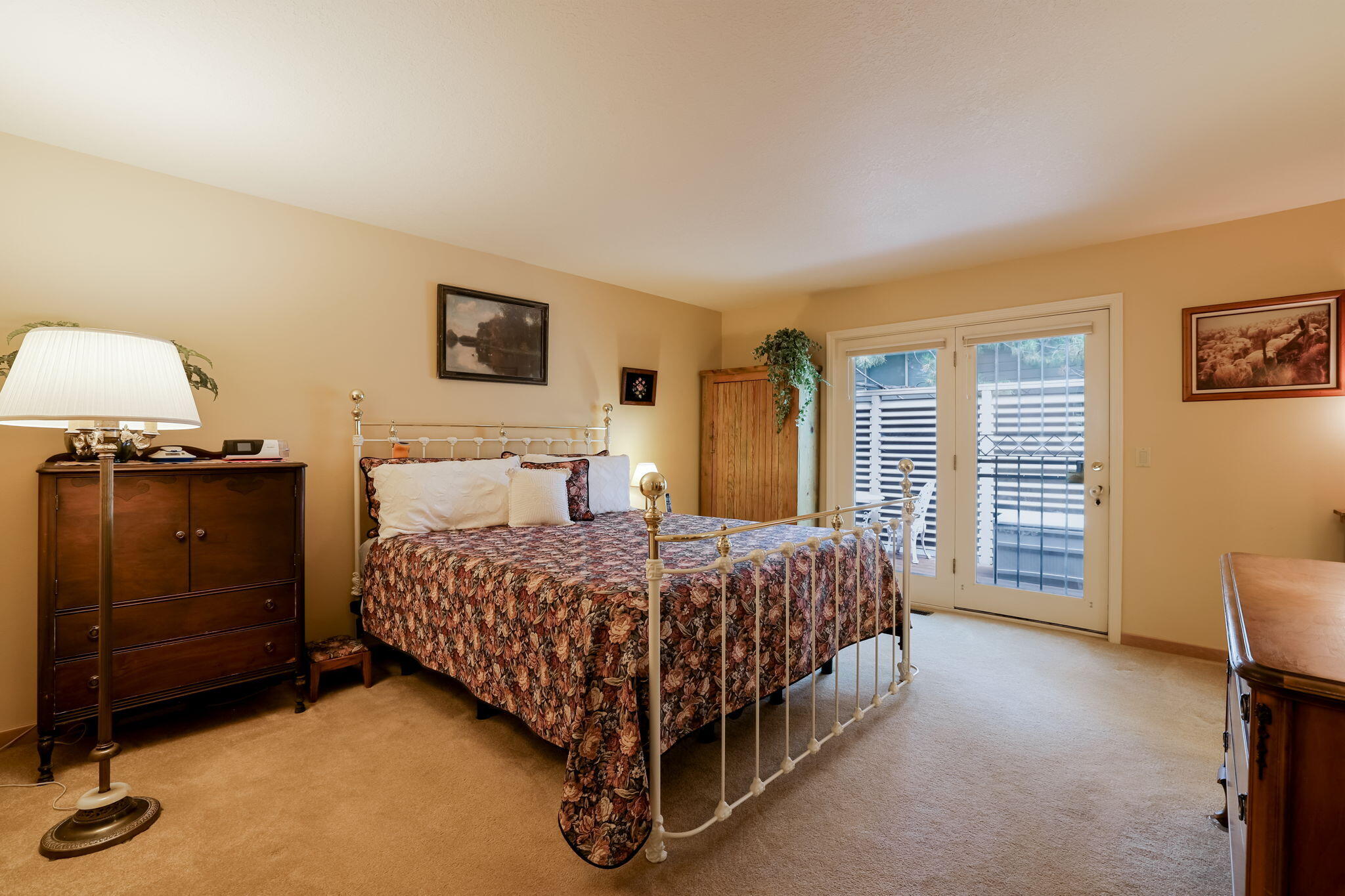 Bend, Oregon, 97703, United States, 3 Bedrooms Bedrooms, ,3 BathroomsBathrooms,Residential,For Sale,1911486