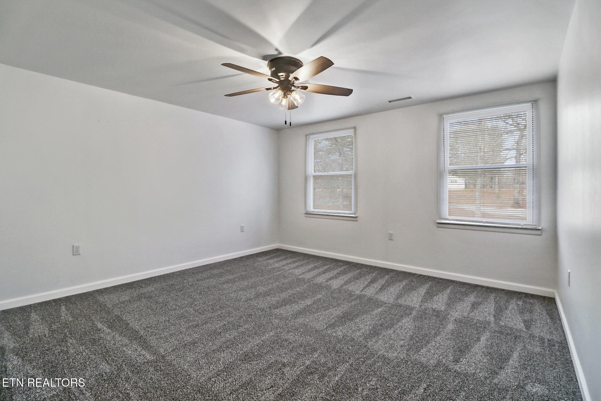 Crossville, Tennessee, 38555, United States, 4 Bedrooms Bedrooms, ,3 BathroomsBathrooms,Residential,For Sale,2005709