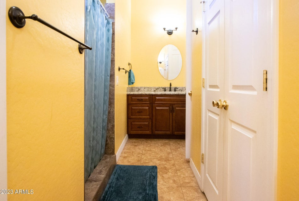 Witmann, Arizona, 85361, United States, 6 Bedrooms Bedrooms, ,3 BathroomsBathrooms,Residential,For Sale,1977429