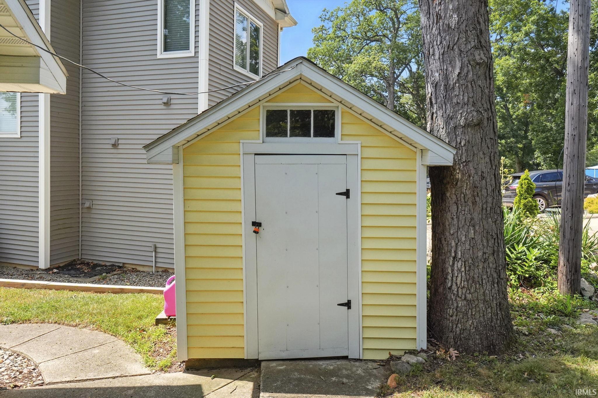 Angola, Indiana, 46703, United States, 2 Bedrooms Bedrooms, ,1 BathroomBathrooms,Residential,For Sale,1918435