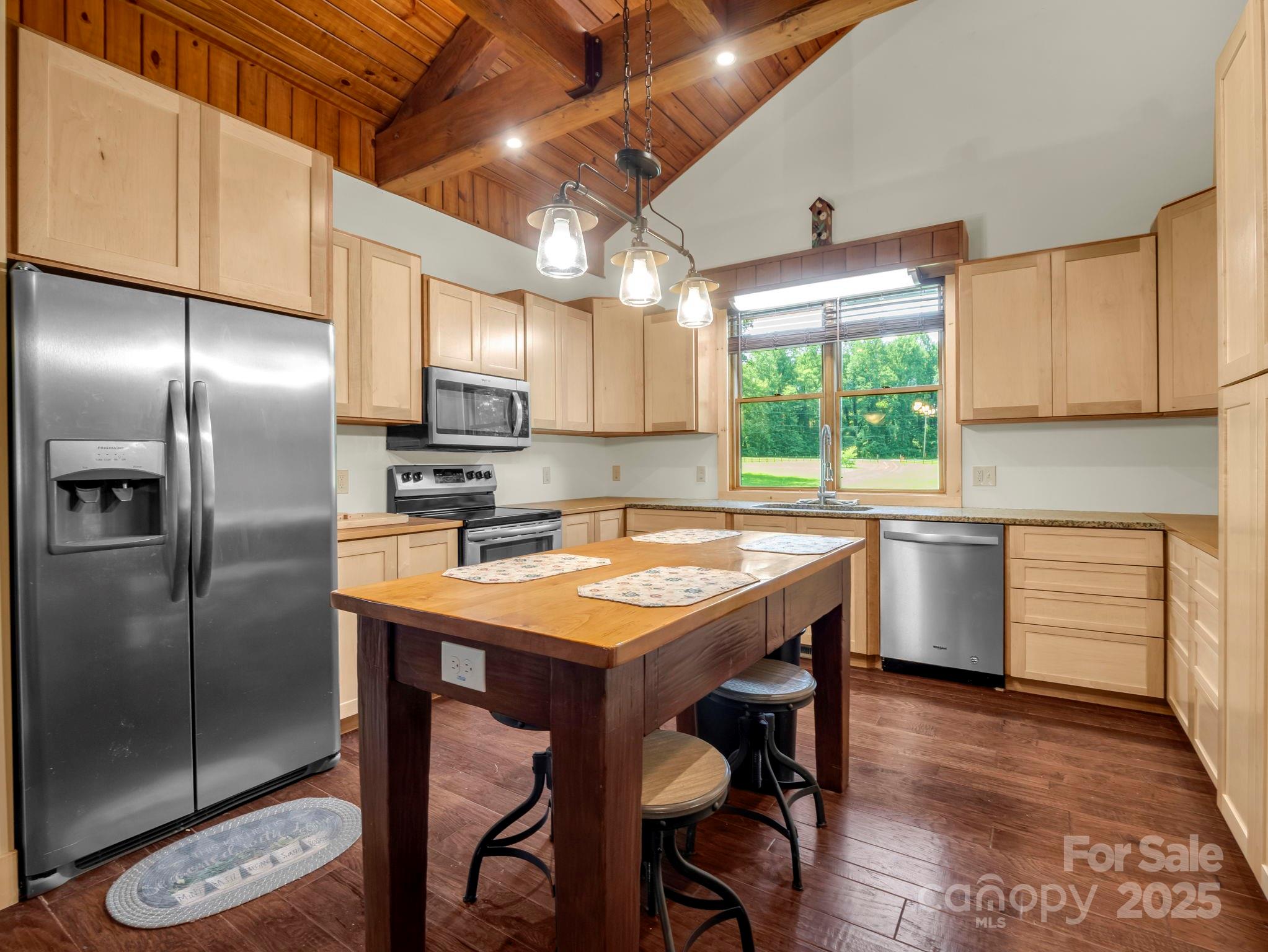 Saluda, North Carolina, 28773, United States, 3 Bedrooms Bedrooms, ,2 BathroomsBathrooms,Residential,For Sale,1923070