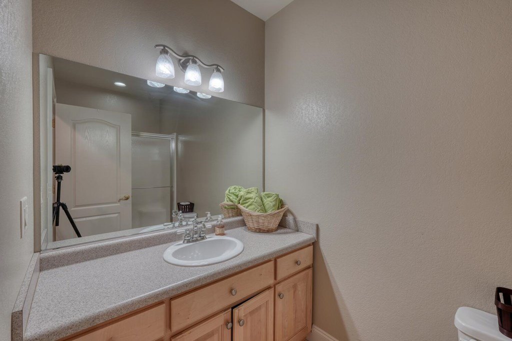 Young Harris, Georgia, 30582, United States, 3 Bedrooms Bedrooms, ,4 BathroomsBathrooms,Residential,For Sale,1975492