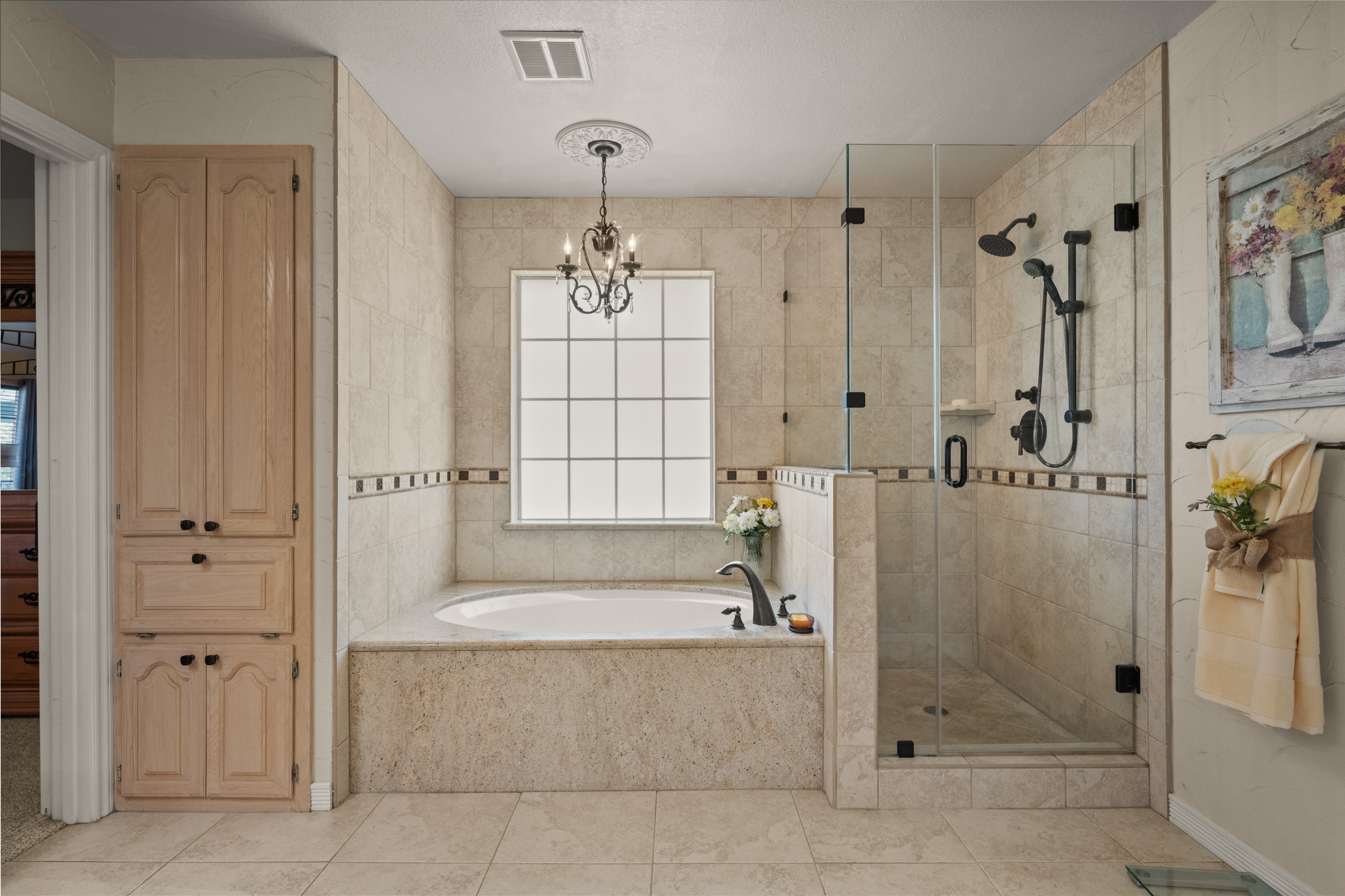 Caddo Mills, Texas, 75135, United States, 4 Bedrooms Bedrooms, ,3 BathroomsBathrooms,Residential,For Sale,2006415