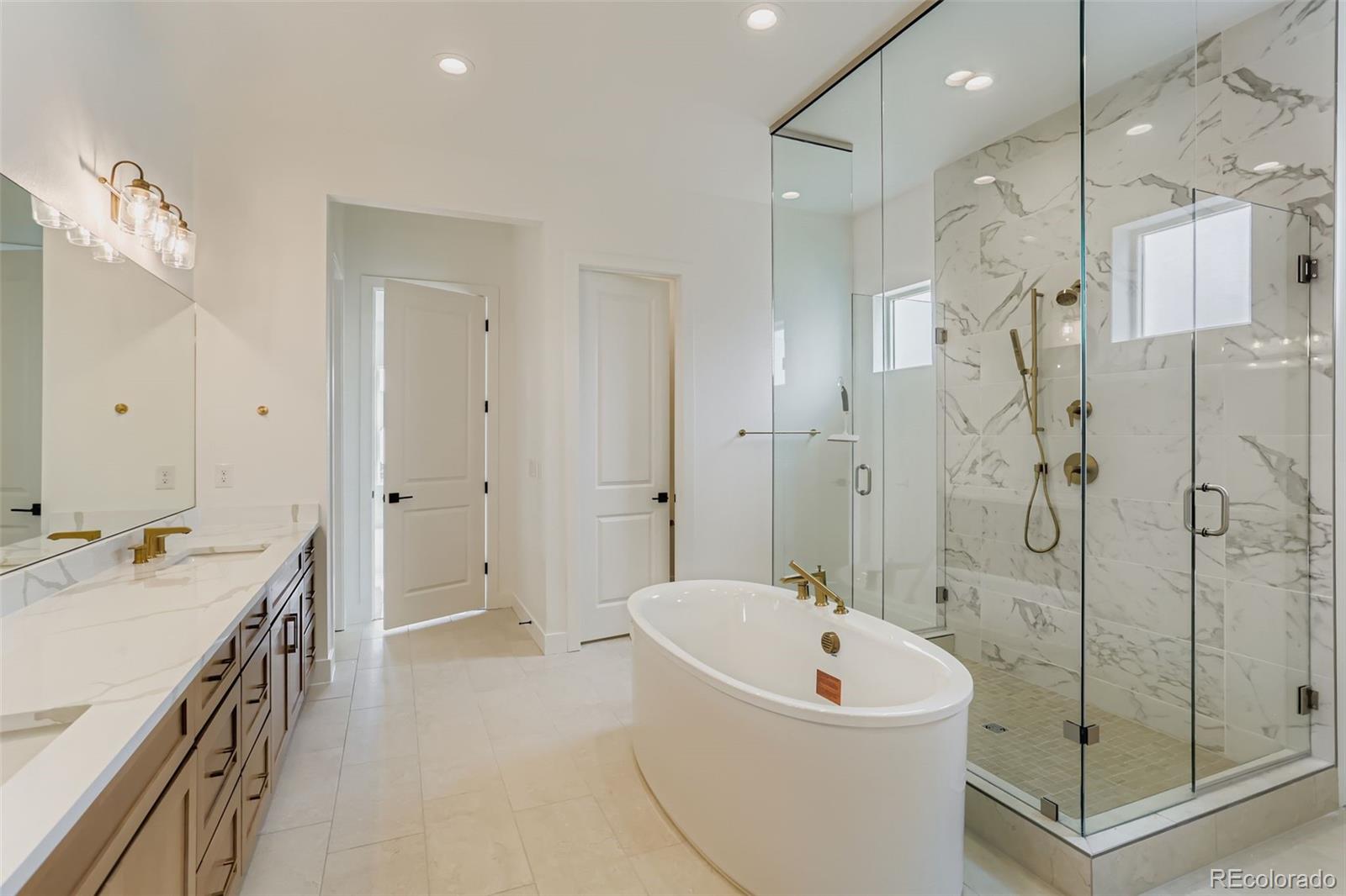 Castle Rock, Colorado, 80108, United States, 3 Bedrooms Bedrooms, ,3 BathroomsBathrooms,Residential,For Sale,1837233