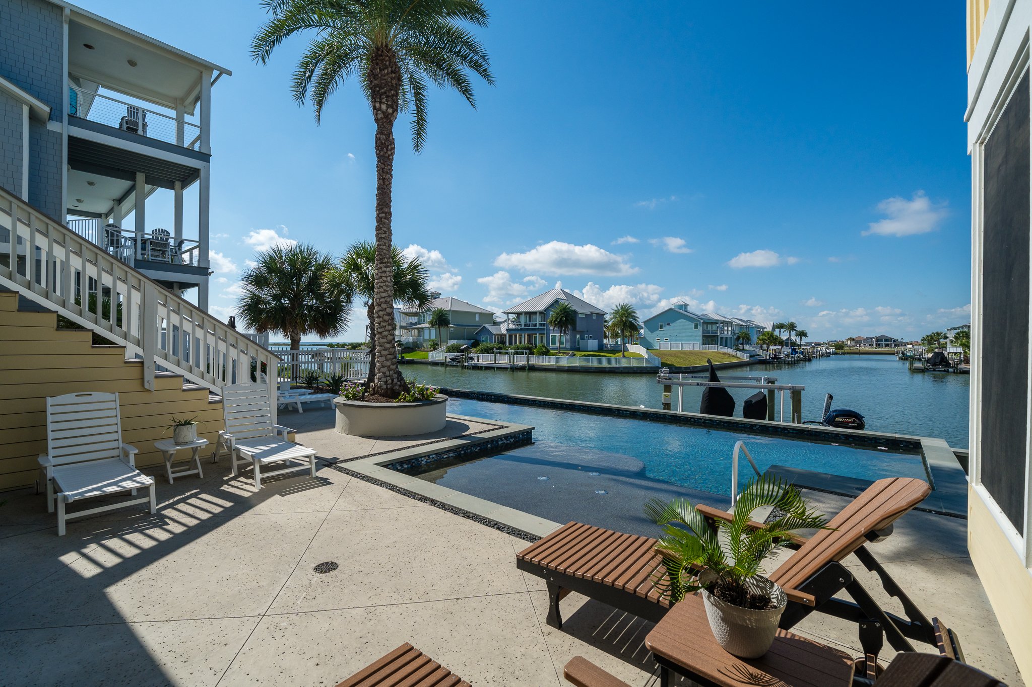  Timeless Coastal Elegance on the Water’s Edge - 物件實景