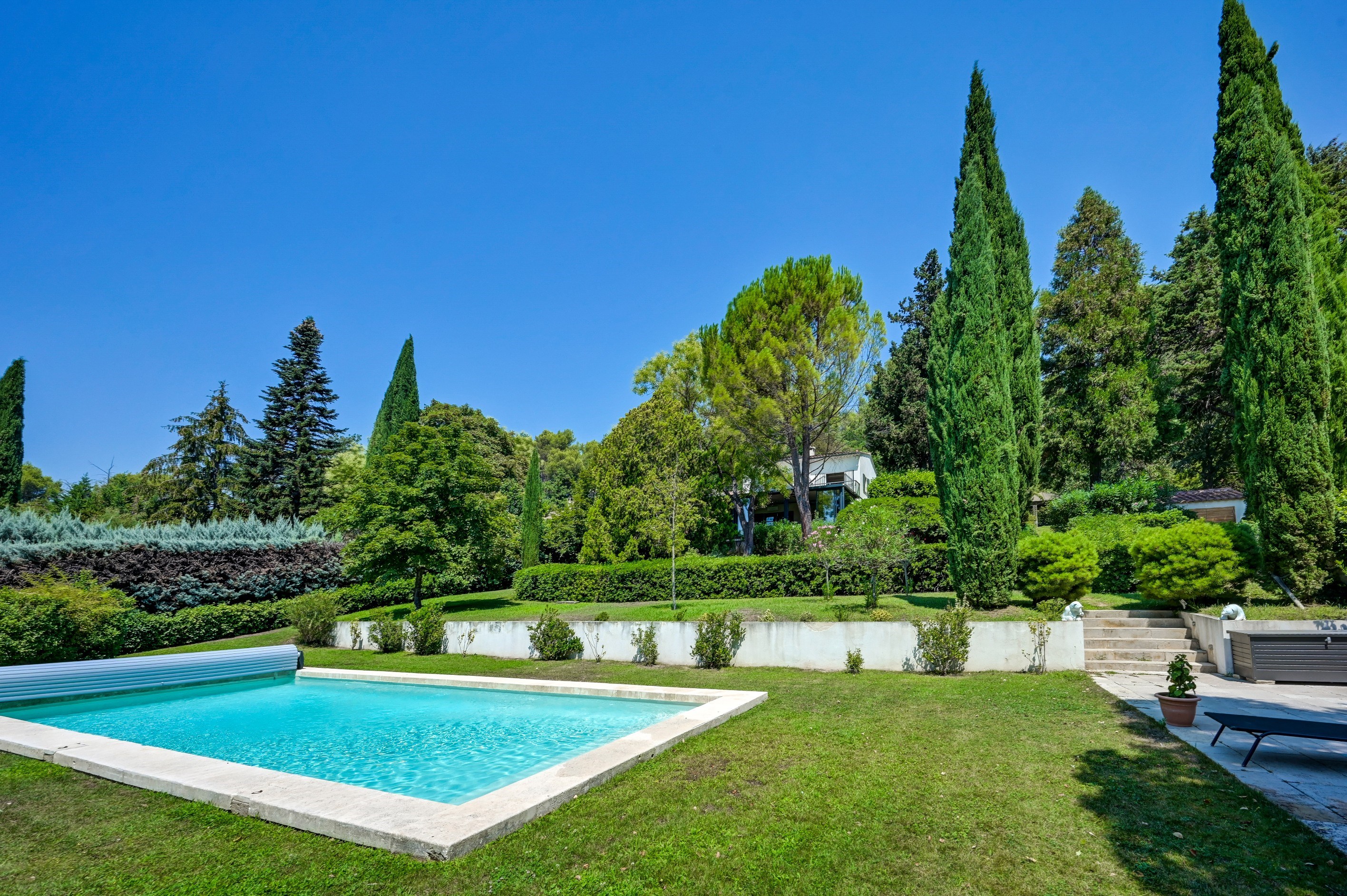  Elegant Family Estate in a Prestigious Southern Aix-en-Provence Setting - 物件實景