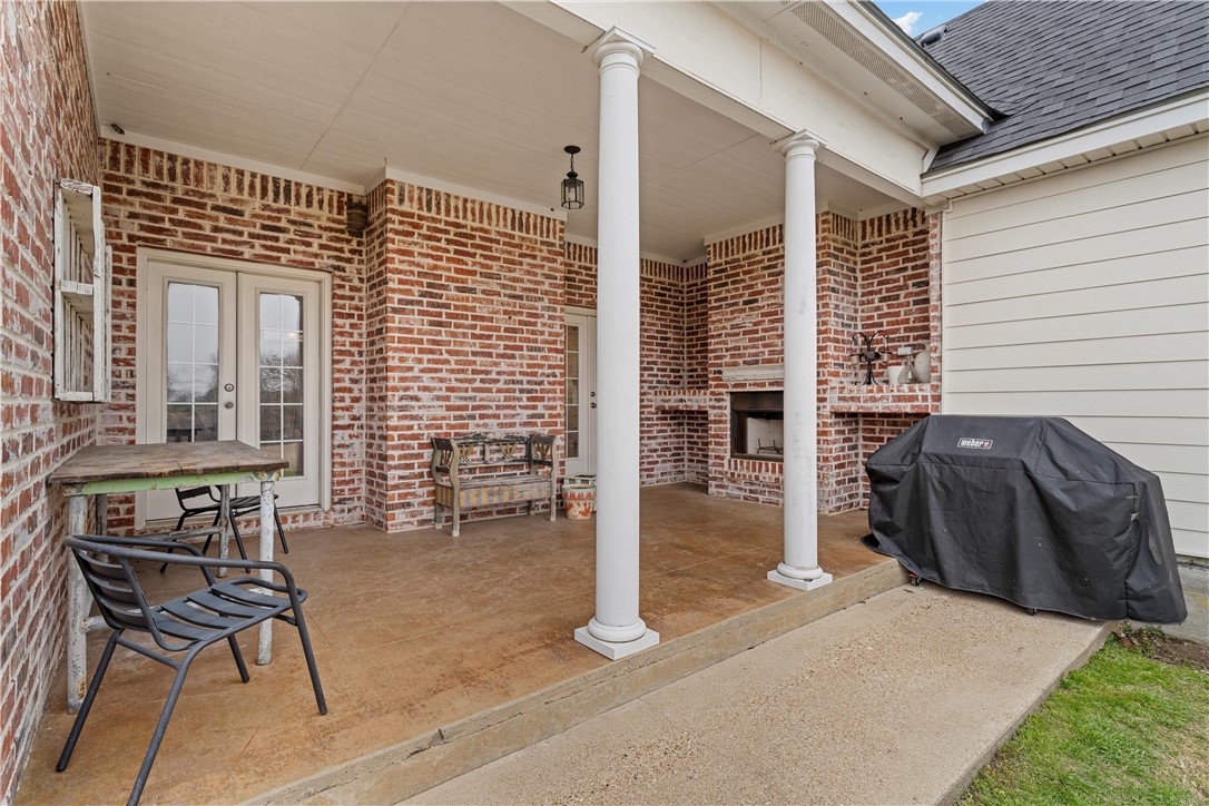 Lorena, Texas, 76655, United States, 5 Bedrooms Bedrooms, ,5 BathroomsBathrooms,Residential,For Sale,1906536