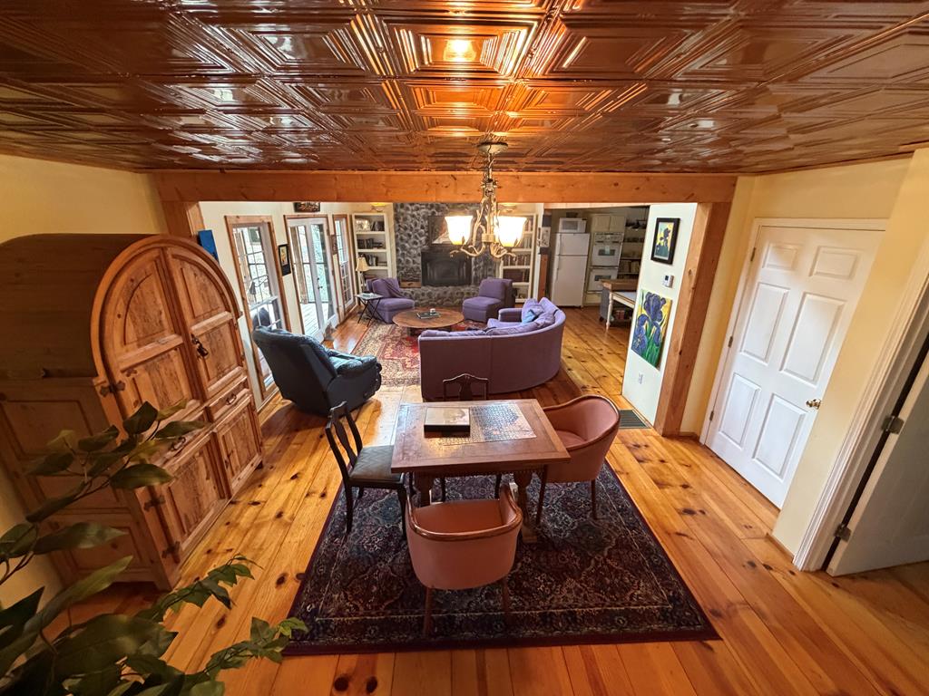 Blue Ridge, Georgia, 30513, United States, 3 Bedrooms Bedrooms, ,3 BathroomsBathrooms,Residential,For Sale,1954403