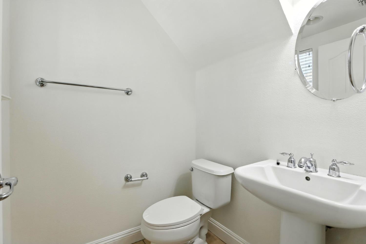 Sacramento, California, 95835, United States, 4 Bedrooms Bedrooms, ,3 BathroomsBathrooms,Residential,For Sale,1950179