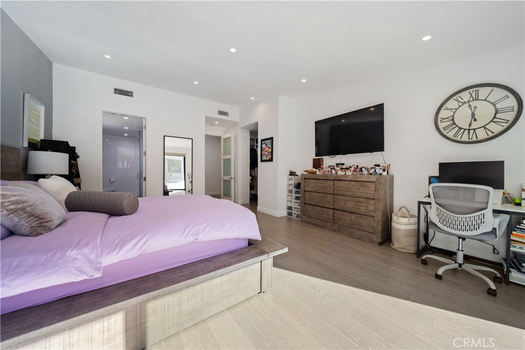 Woodland Hills, California, 91367, United States, 4 Bedrooms Bedrooms, ,2 BathroomsBathrooms,Residential,For Sale,2003177